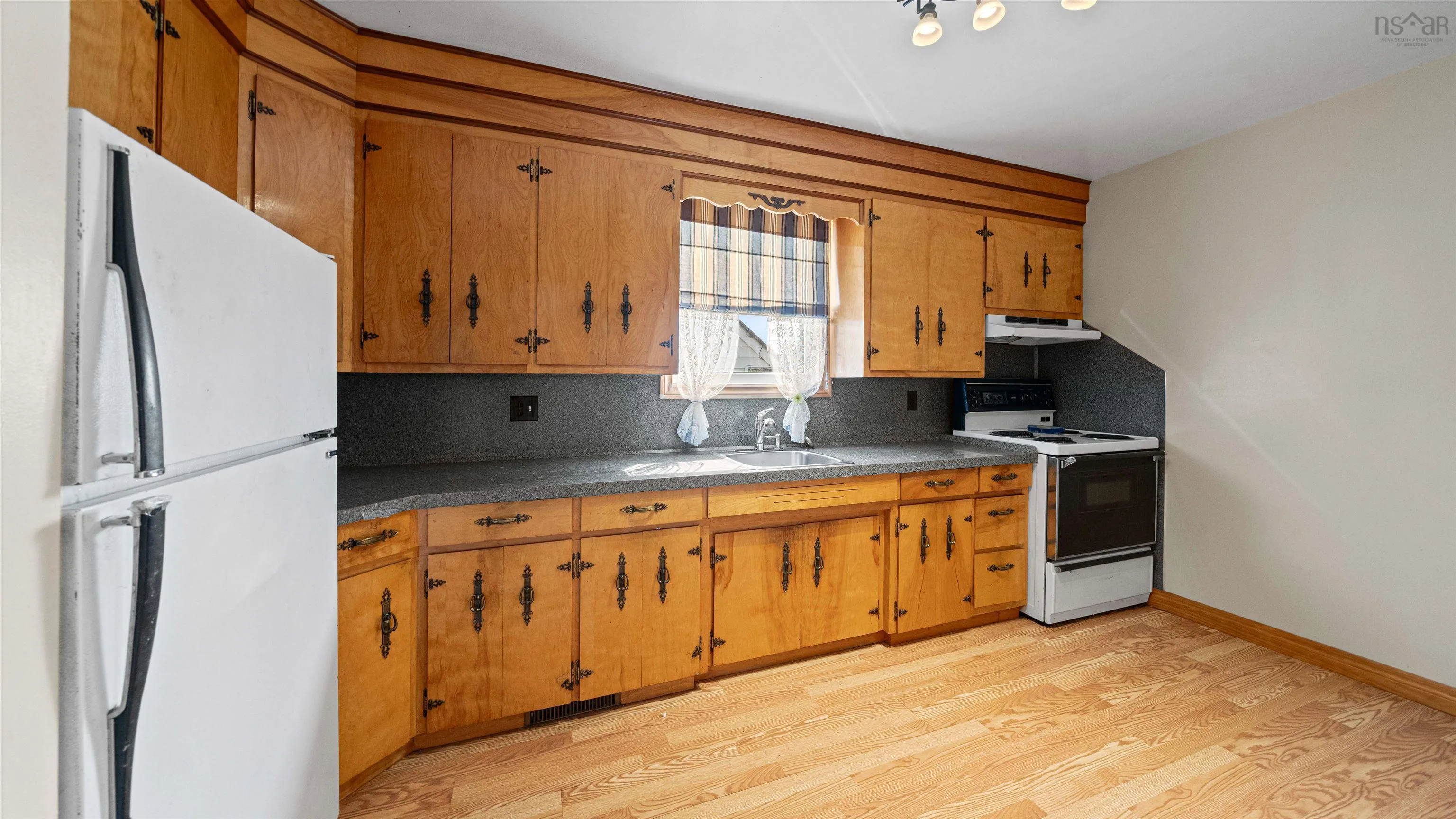 329 Victoria Avenue, New Glasgow, NS B2H 1W6, 2 Bedrooms Bedrooms, ,1 BathroomBathrooms,Residential,For Sale,Victoria,202519952