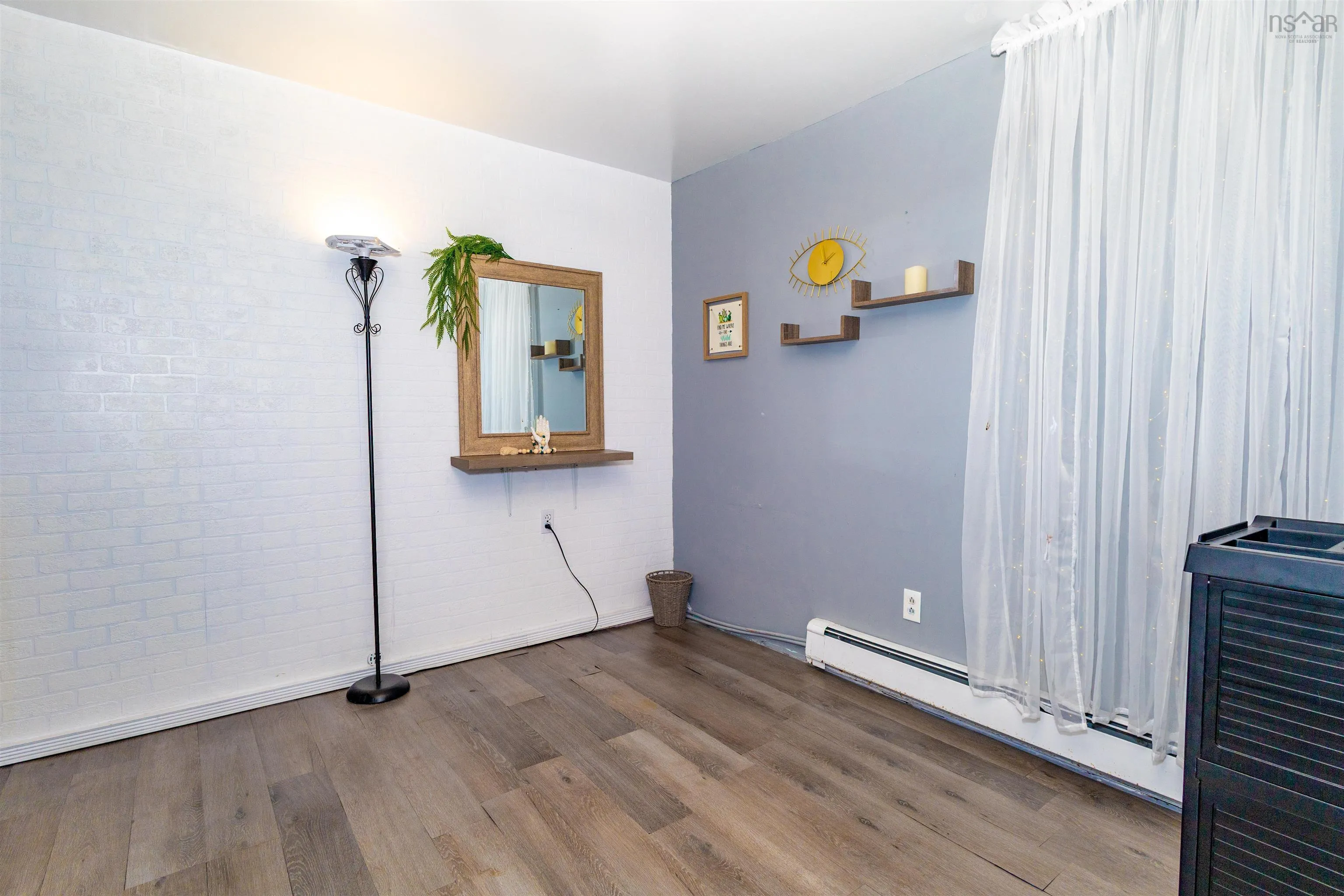 56 Centre Avenue, Donkin, NS B1A 6N3, 5 Bedrooms Bedrooms, ,2 BathroomsBathrooms,Residential,For Sale,Centre,202519369