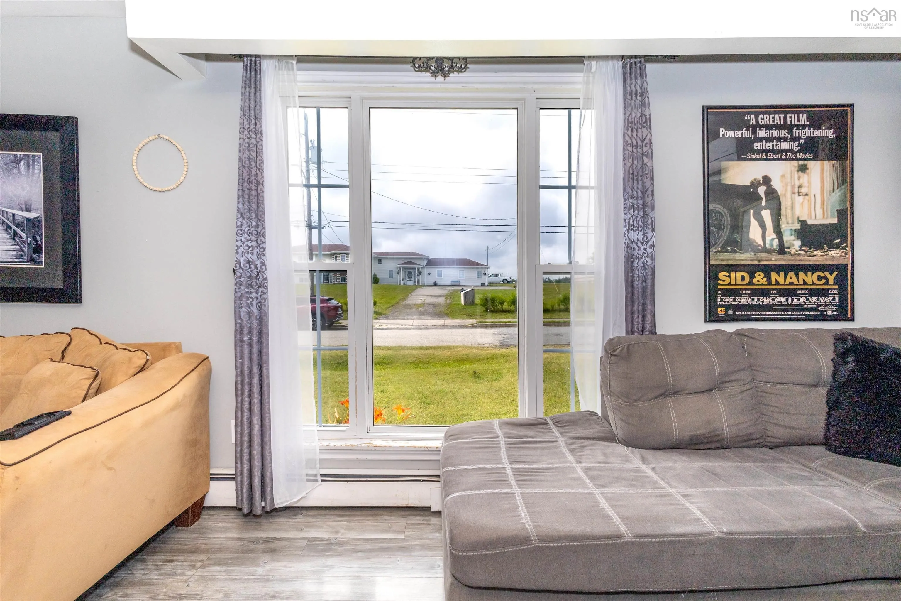 56 Centre Avenue, Donkin, NS B1A 6N3, 5 Bedrooms Bedrooms, ,2 BathroomsBathrooms,Residential,For Sale,Centre,202519369