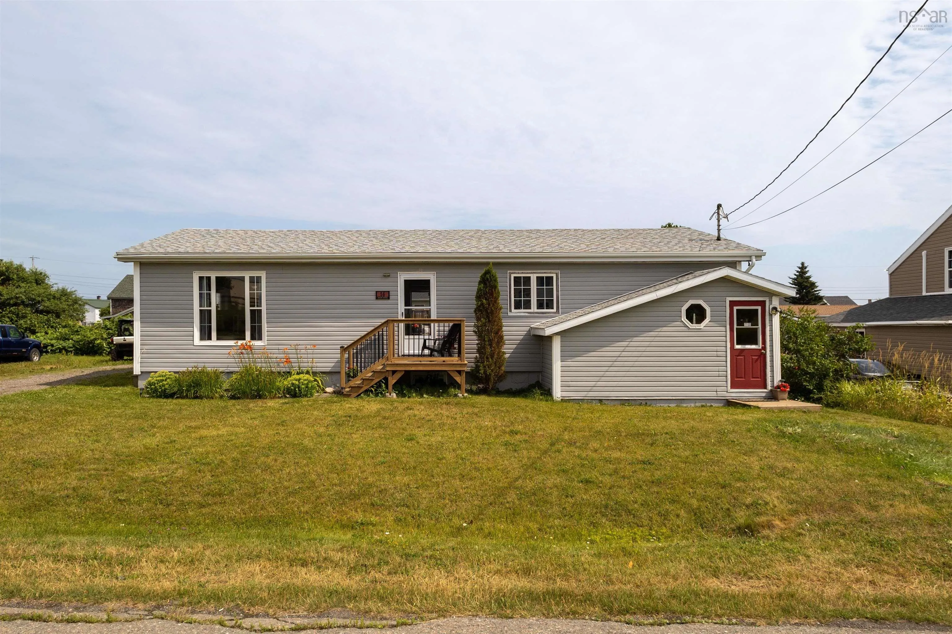 56 Centre Avenue, Donkin, NS B1A 6N3, 5 Bedrooms Bedrooms, ,2 BathroomsBathrooms,Residential,For Sale,Centre,202519369