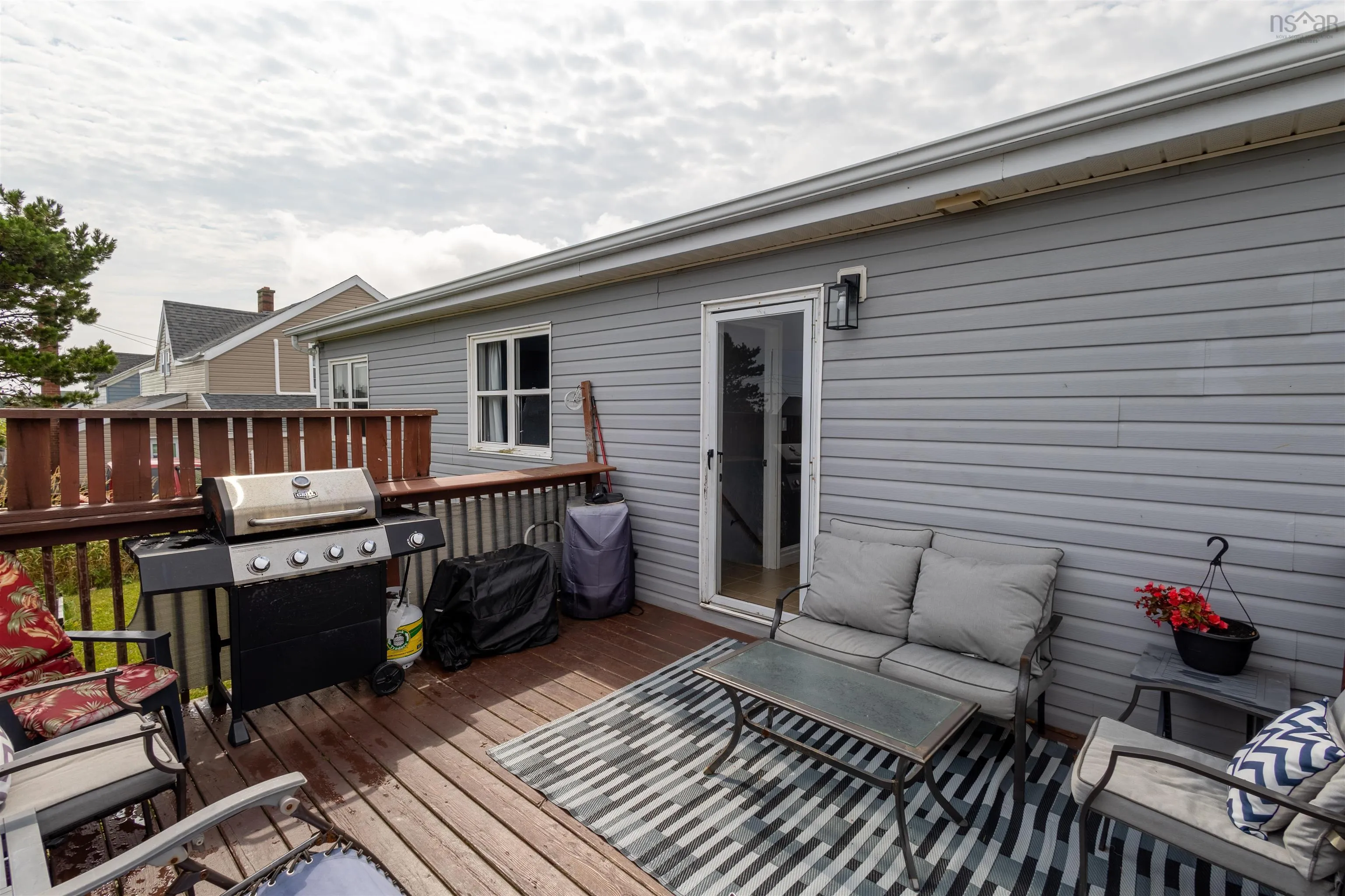 56 Centre Avenue, Donkin, NS B1A 6N3, 5 Bedrooms Bedrooms, ,2 BathroomsBathrooms,Residential,For Sale,Centre,202519369