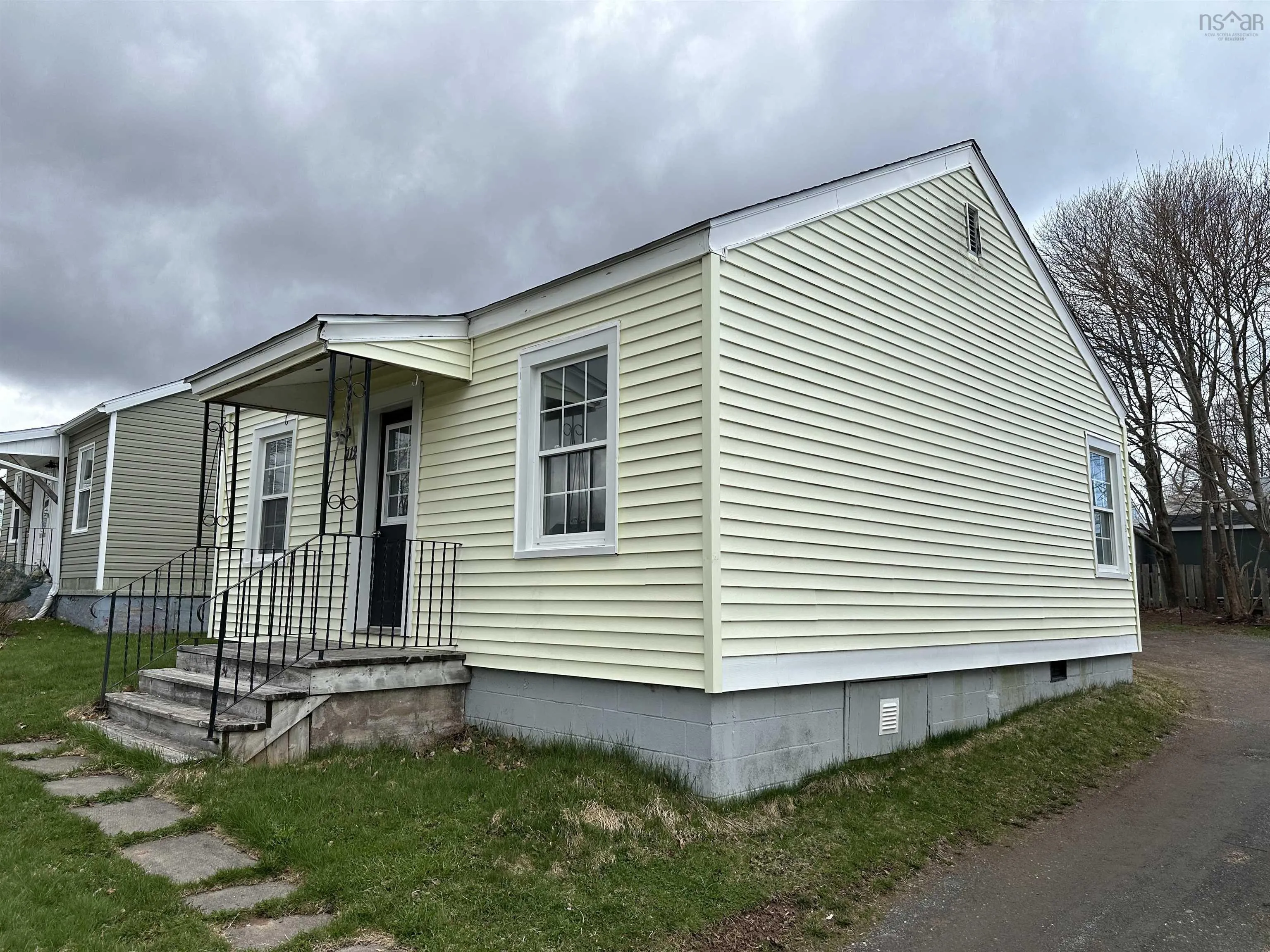 112 Poplar Street, Pictou, NS B0K 1H0, 2 Bedrooms Bedrooms, ,1 BathroomBathrooms,Residential,For Sale,Poplar,202518518