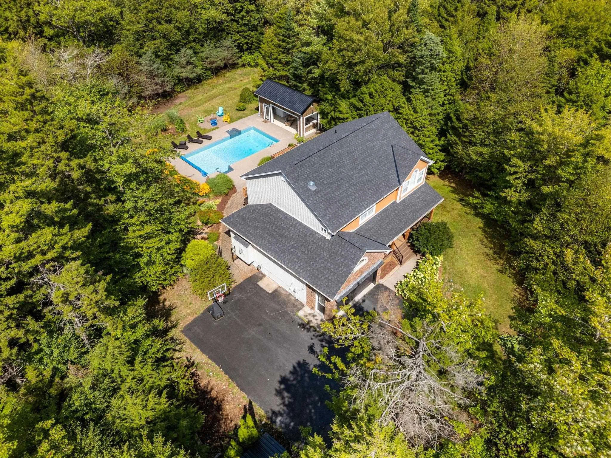 247 Skye Crescent, Hammonds Plains, NS B4B 1W8, 5 Bedrooms Bedrooms, ,4 BathroomsBathrooms,Residential,For Sale,Skye,202523557