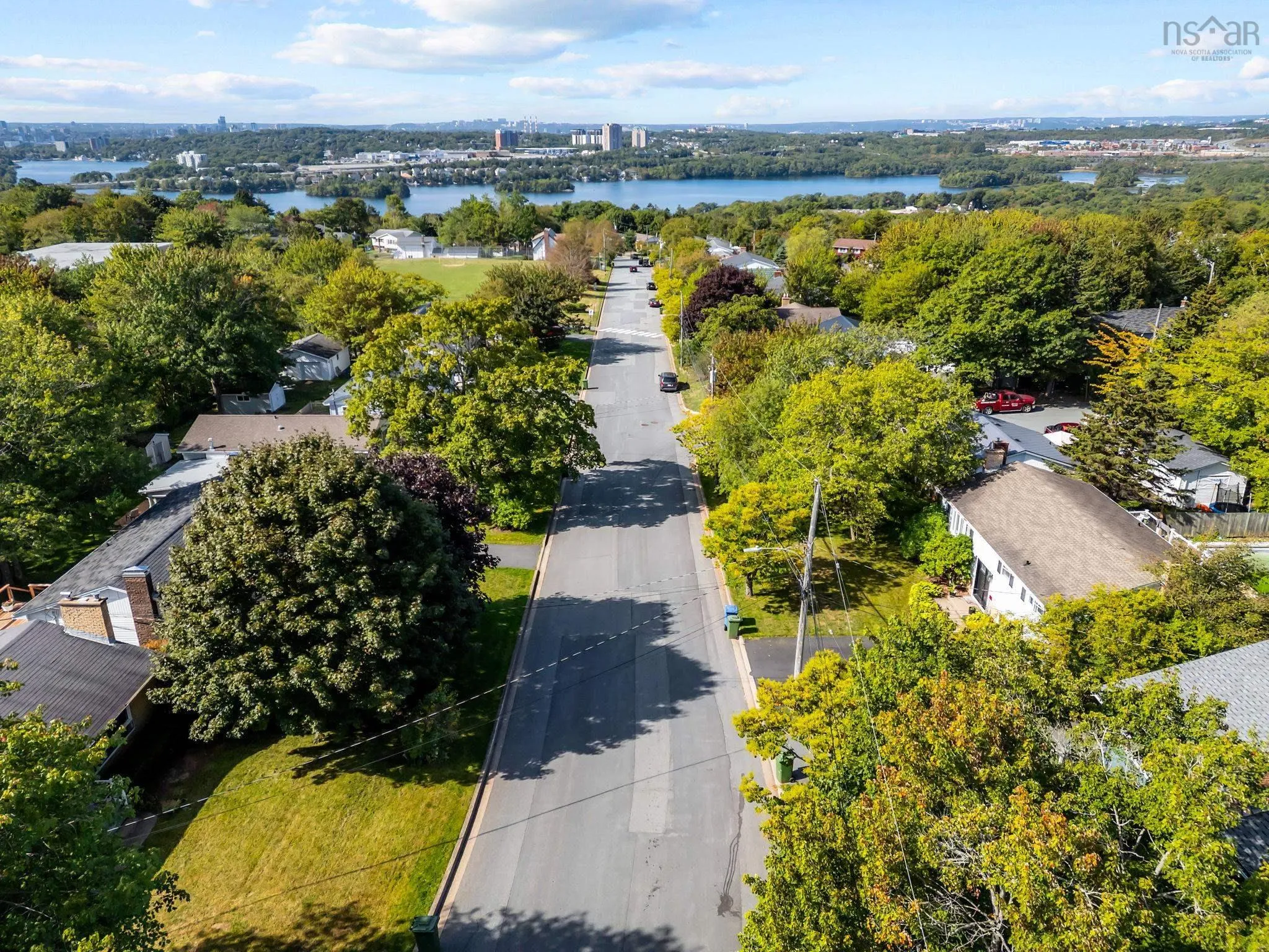 19 Gourok Avenue, Halifax, NS B2X 2B1, 4 Bedrooms Bedrooms, ,2 BathroomsBathrooms,Residential,For Sale,Gourok,202523837