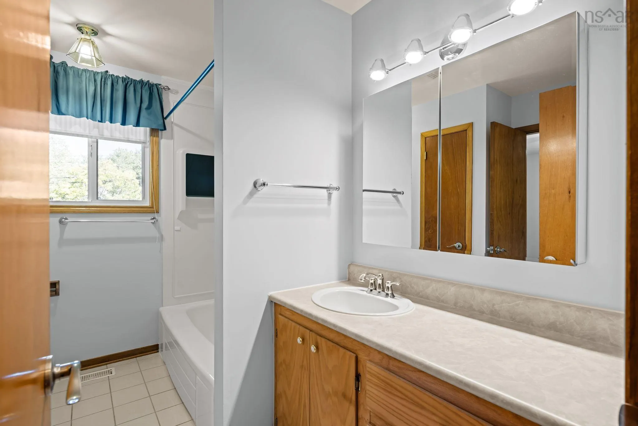 19 Gourok Avenue, Halifax, NS B2X 2B1, 4 Bedrooms Bedrooms, ,2 BathroomsBathrooms,Residential,For Sale,Gourok,202523837