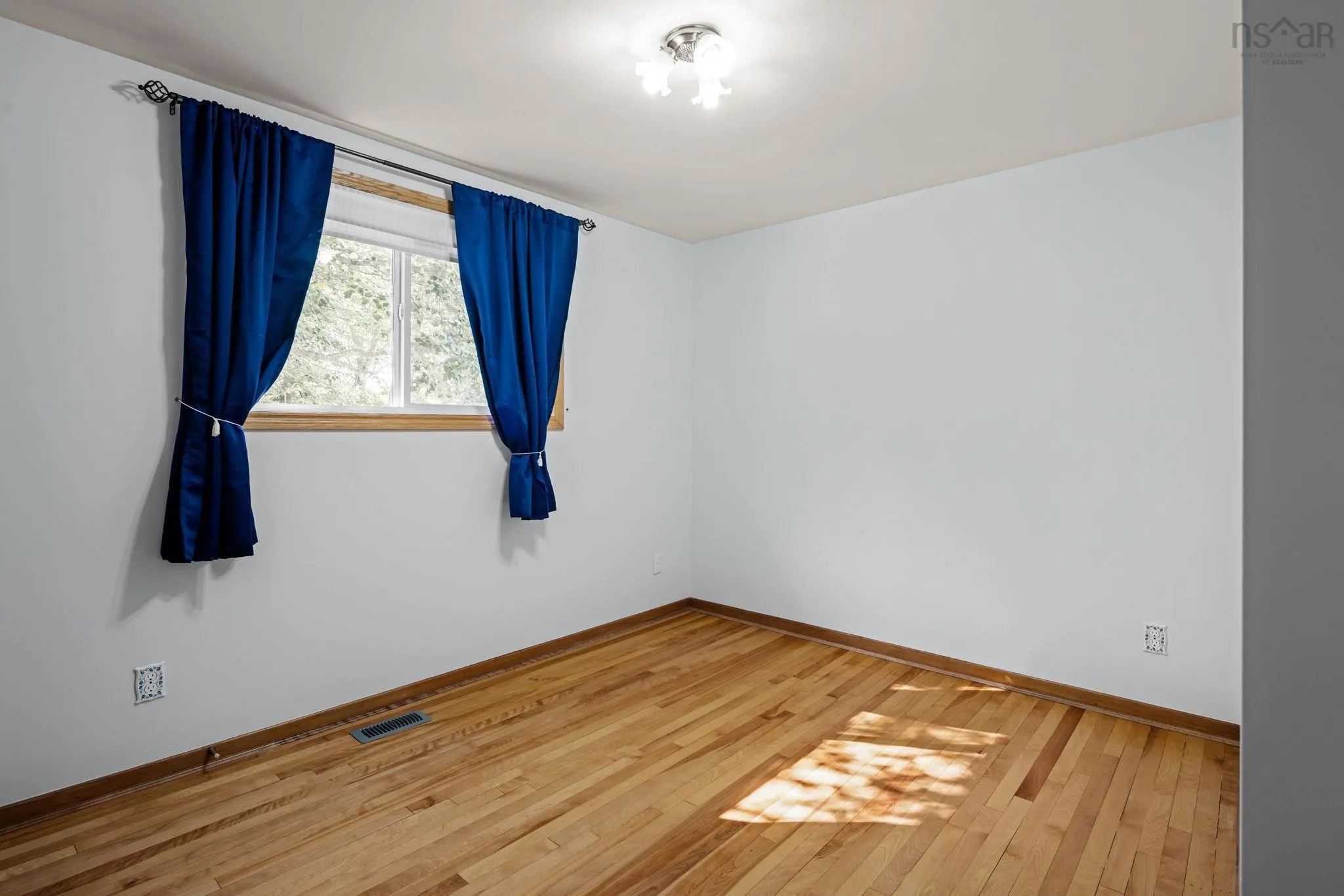 19 Gourok Avenue, Halifax, NS B2X 2B1, 4 Bedrooms Bedrooms, ,2 BathroomsBathrooms,Residential,For Sale,Gourok,202523837