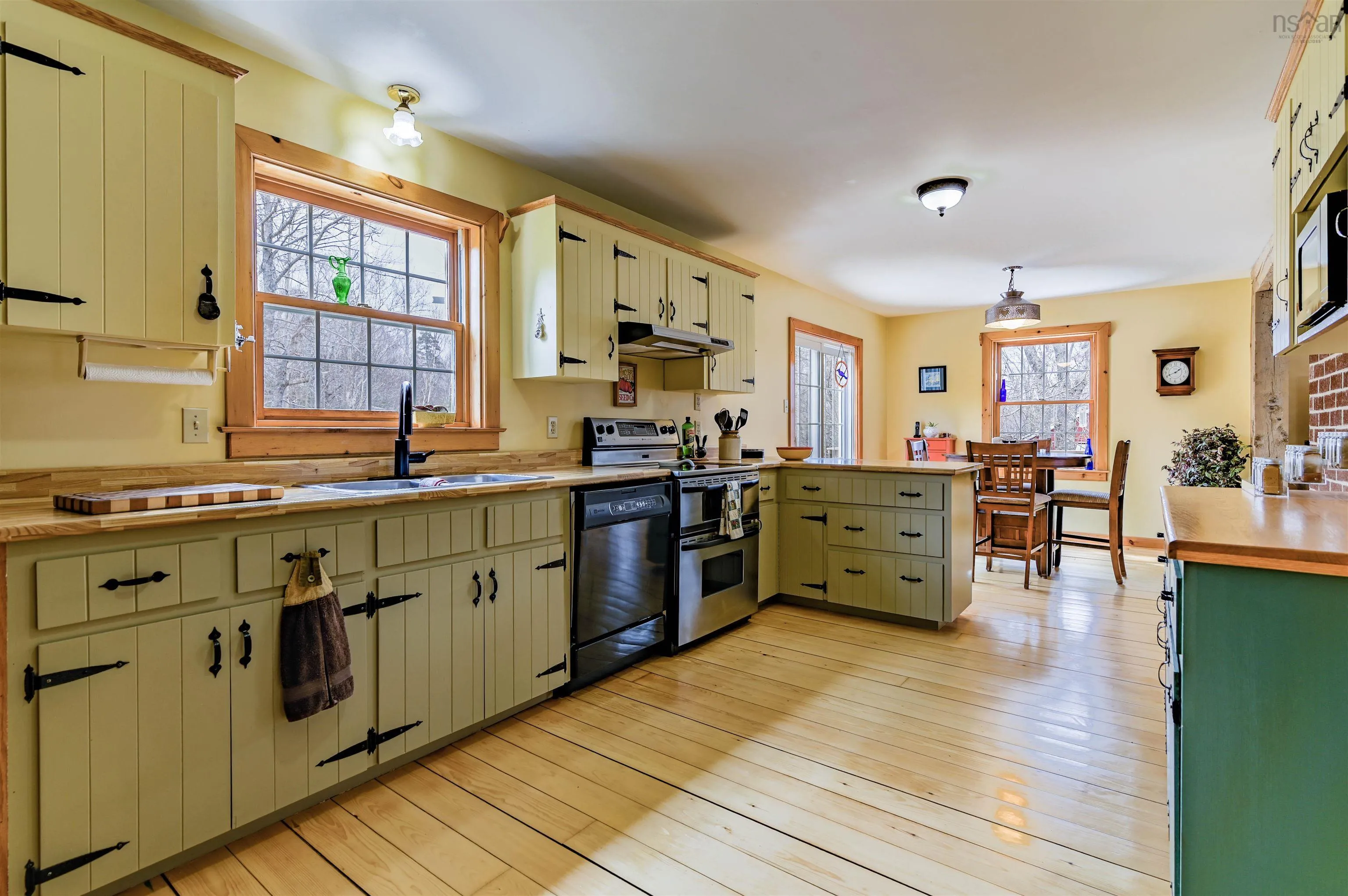2380 Highway 360, Harbourville Ns B0p 1j0, 3 Bedrooms Bedrooms, ,2 BathroomsBathrooms,Residential,For Sale,Highway 360,202505320
