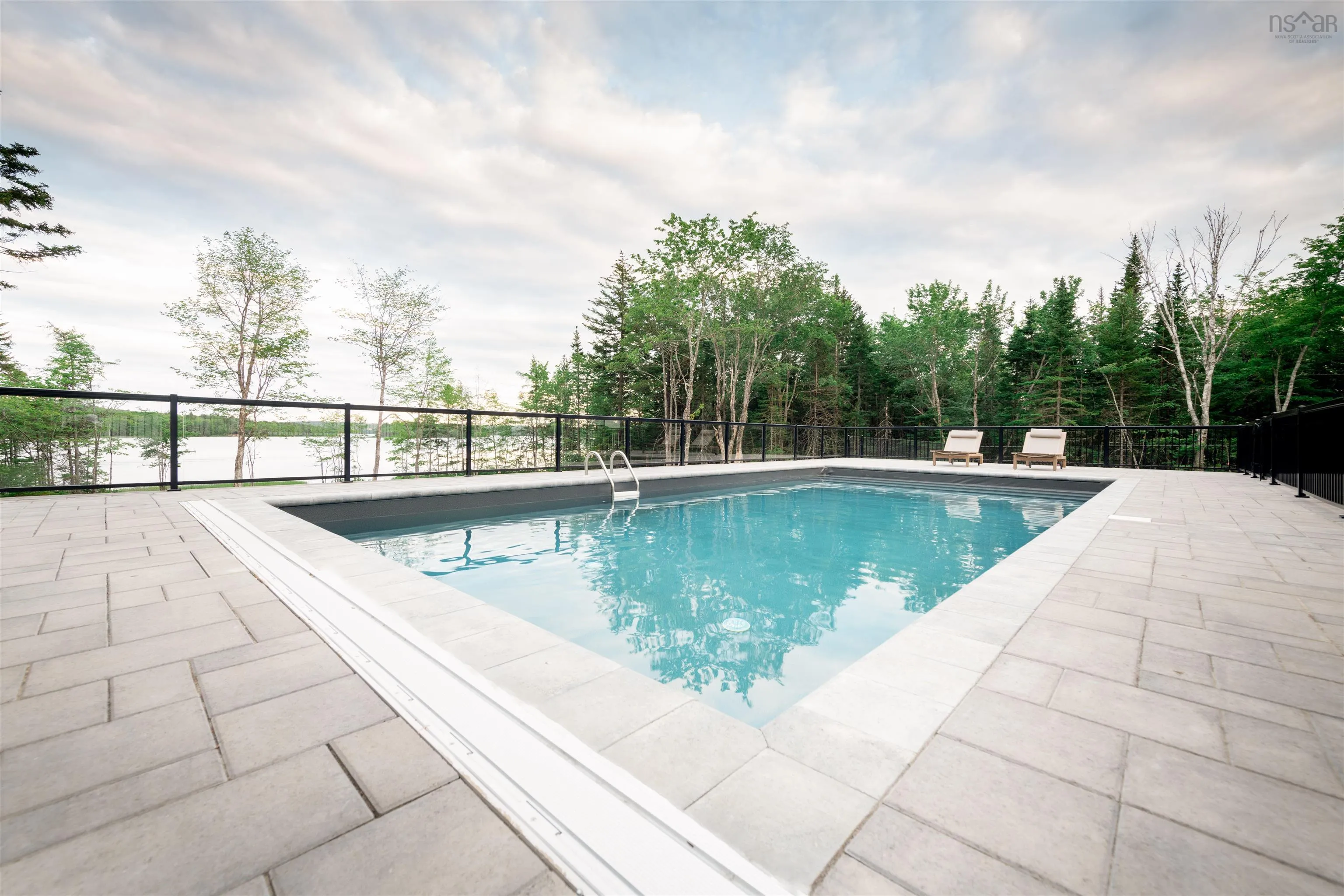 1006 Mccabe Lake Drive, Middle Sackville Ns B4e 0p4, 4 Bedrooms Bedrooms, ,5 BathroomsBathrooms,Residential,For Sale,Mccabe Lake Drive,202503675