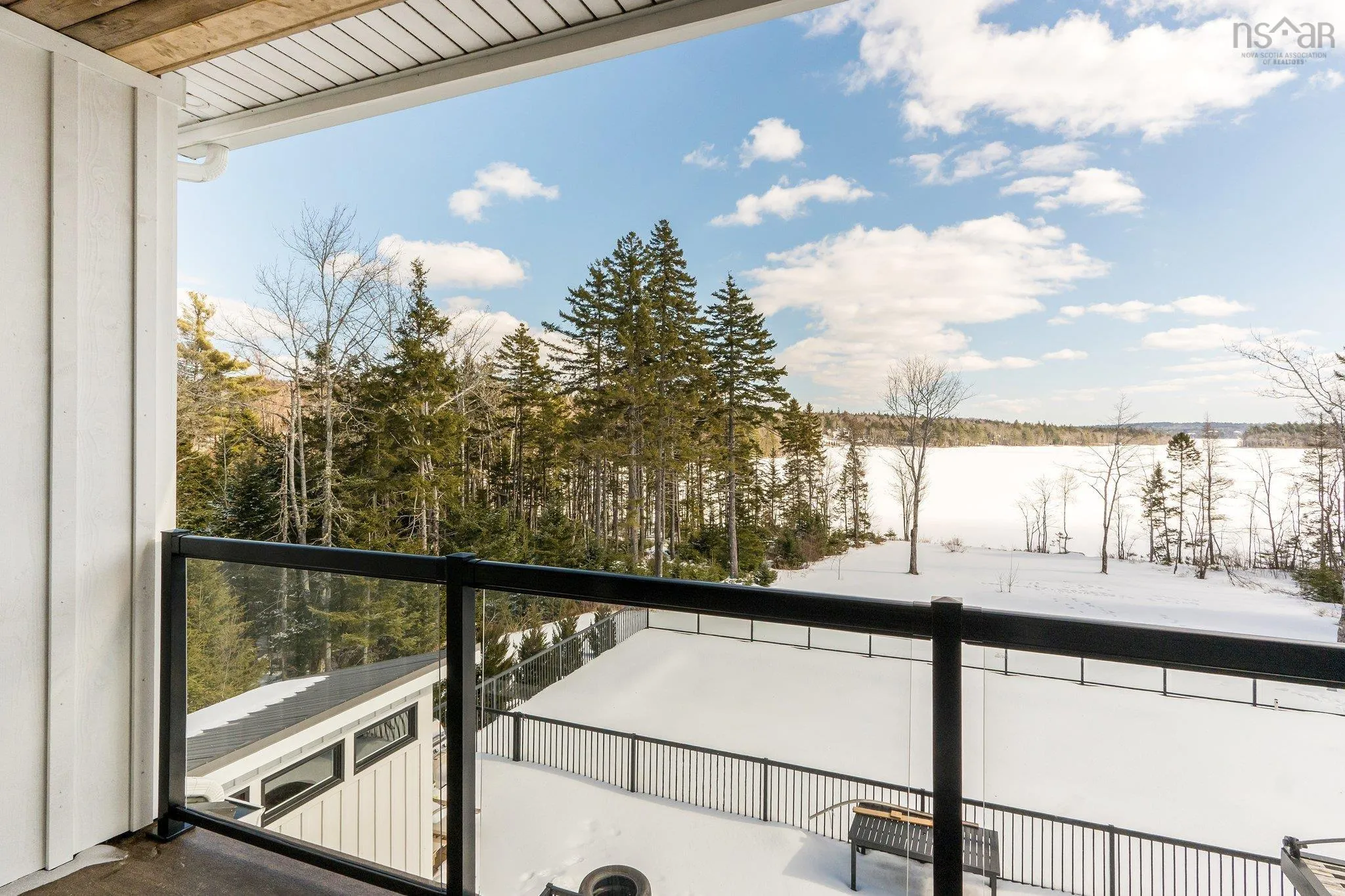 1006 Mccabe Lake Drive, Middle Sackville Ns B4e 0p4, 4 Bedrooms Bedrooms, ,5 BathroomsBathrooms,Residential,For Sale,Mccabe Lake Drive,202503675