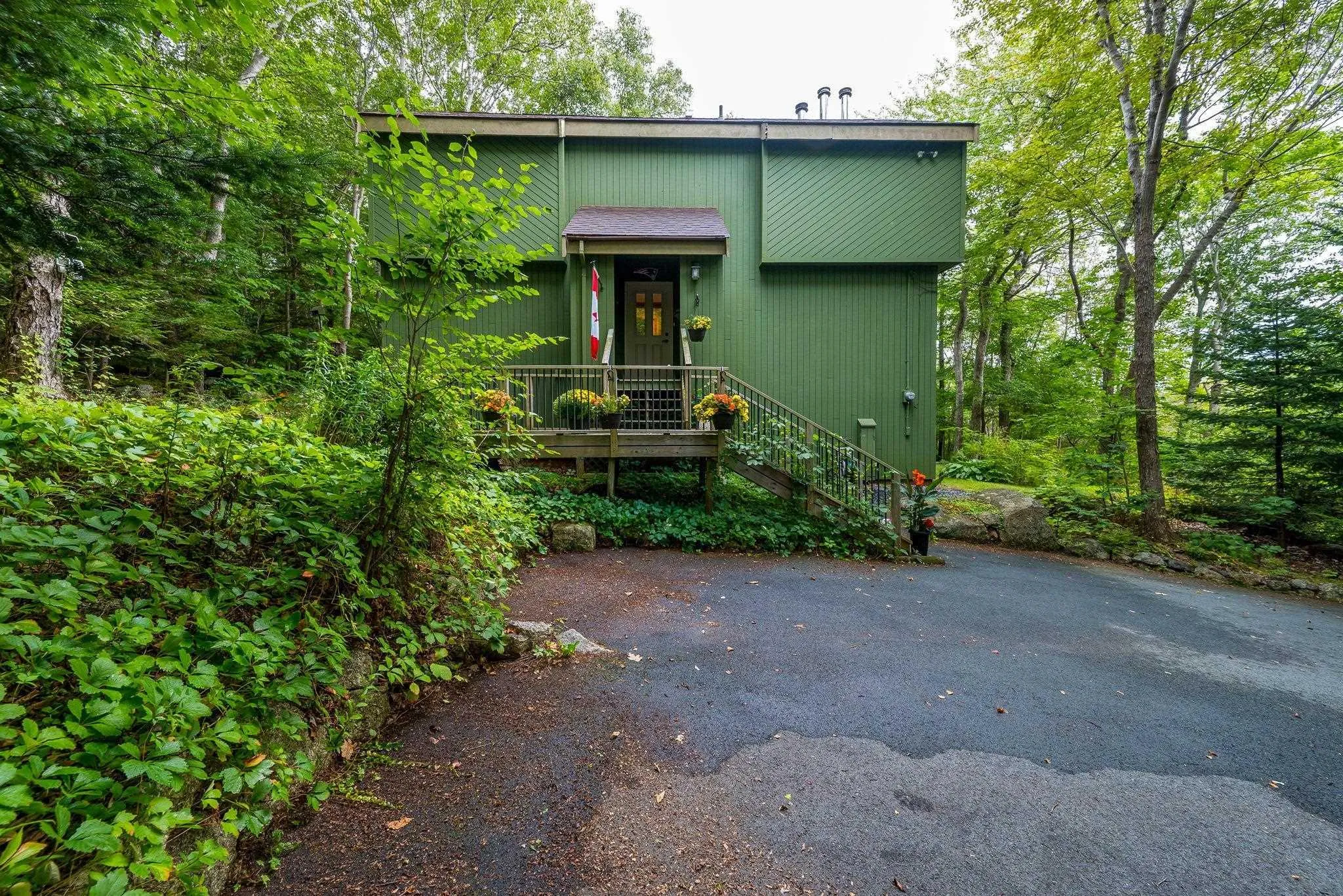 11 Brant Street, Hubley, NS B3Z 4L6, 4 Bedrooms Bedrooms, ,2 BathroomsBathrooms,Residential,For Sale,Brant,202522864