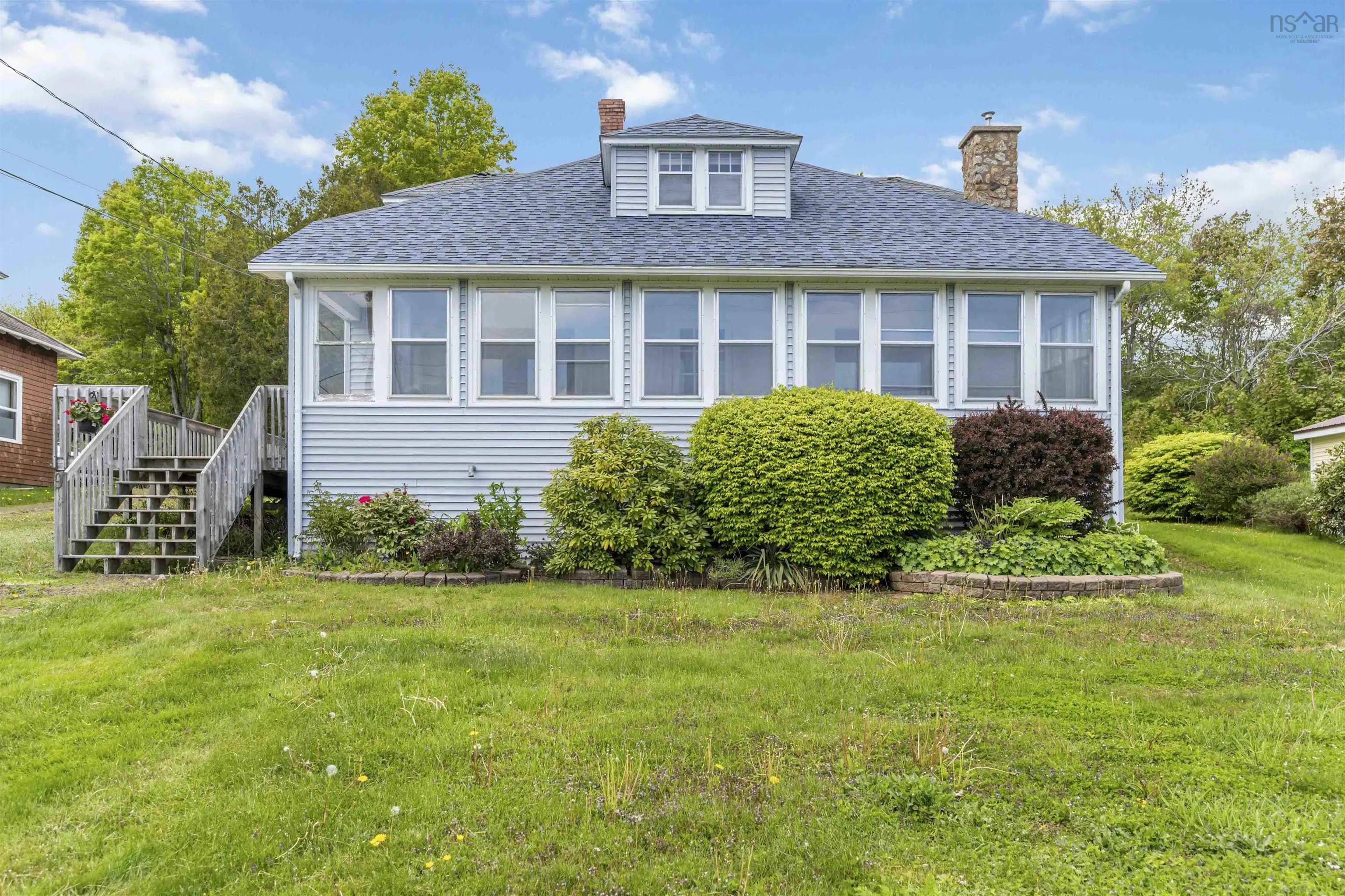 9 Shore Road, Digby, NS B0V 1A0, 3 Bedrooms Bedrooms, ,2 BathroomsBathrooms,Residential,For Sale,Shore,202513351