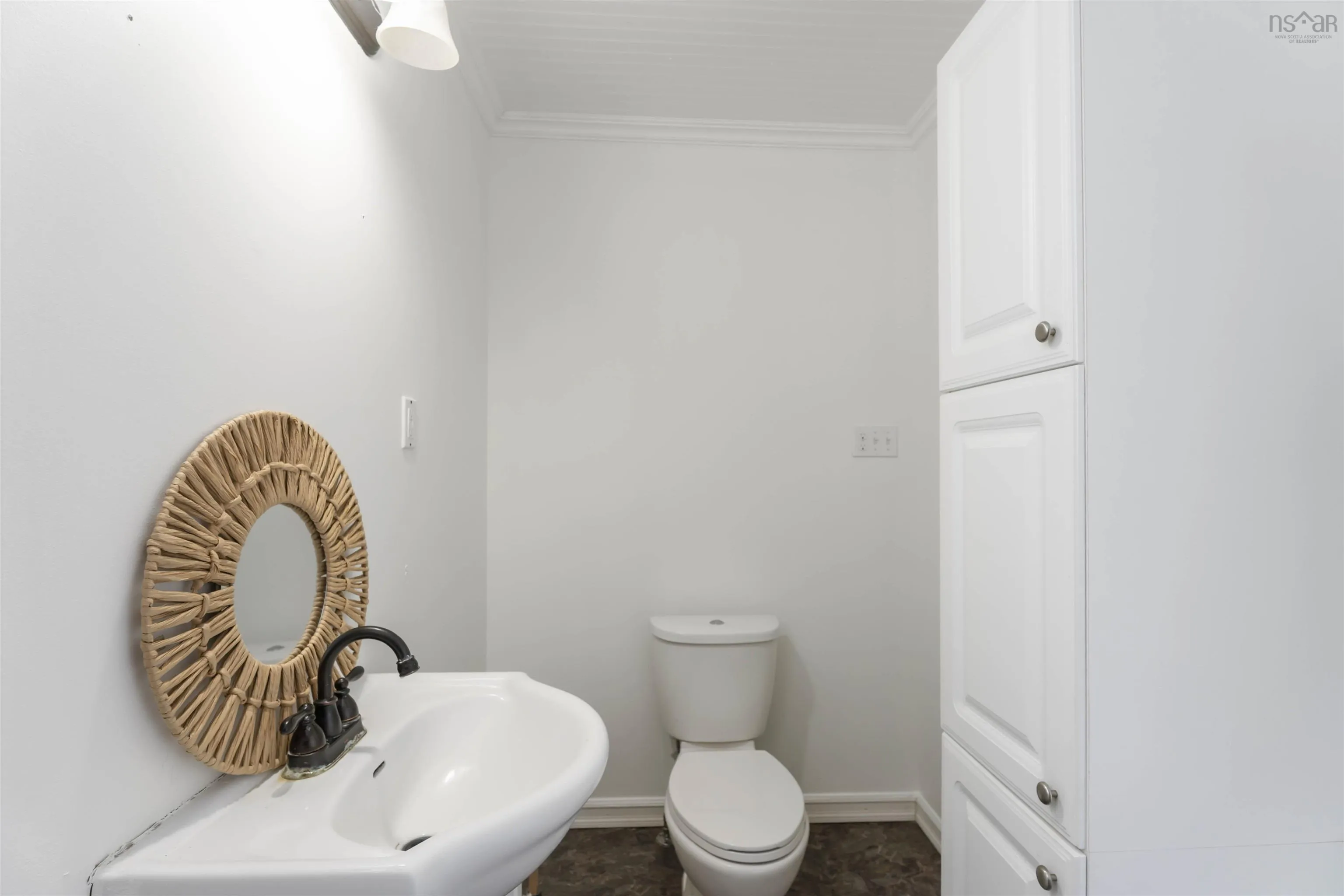 9 Shore Road, Digby, NS B0V 1A0, 3 Bedrooms Bedrooms, ,2 BathroomsBathrooms,Residential,For Sale,Shore,202513351