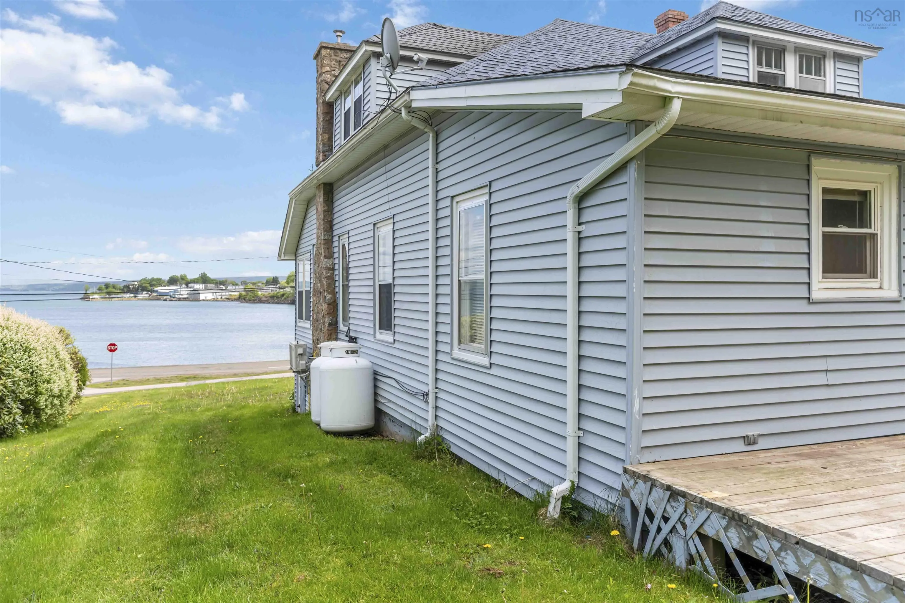 9 Shore Road, Digby, NS B0V 1A0, 3 Bedrooms Bedrooms, ,2 BathroomsBathrooms,Residential,For Sale,Shore,202513351