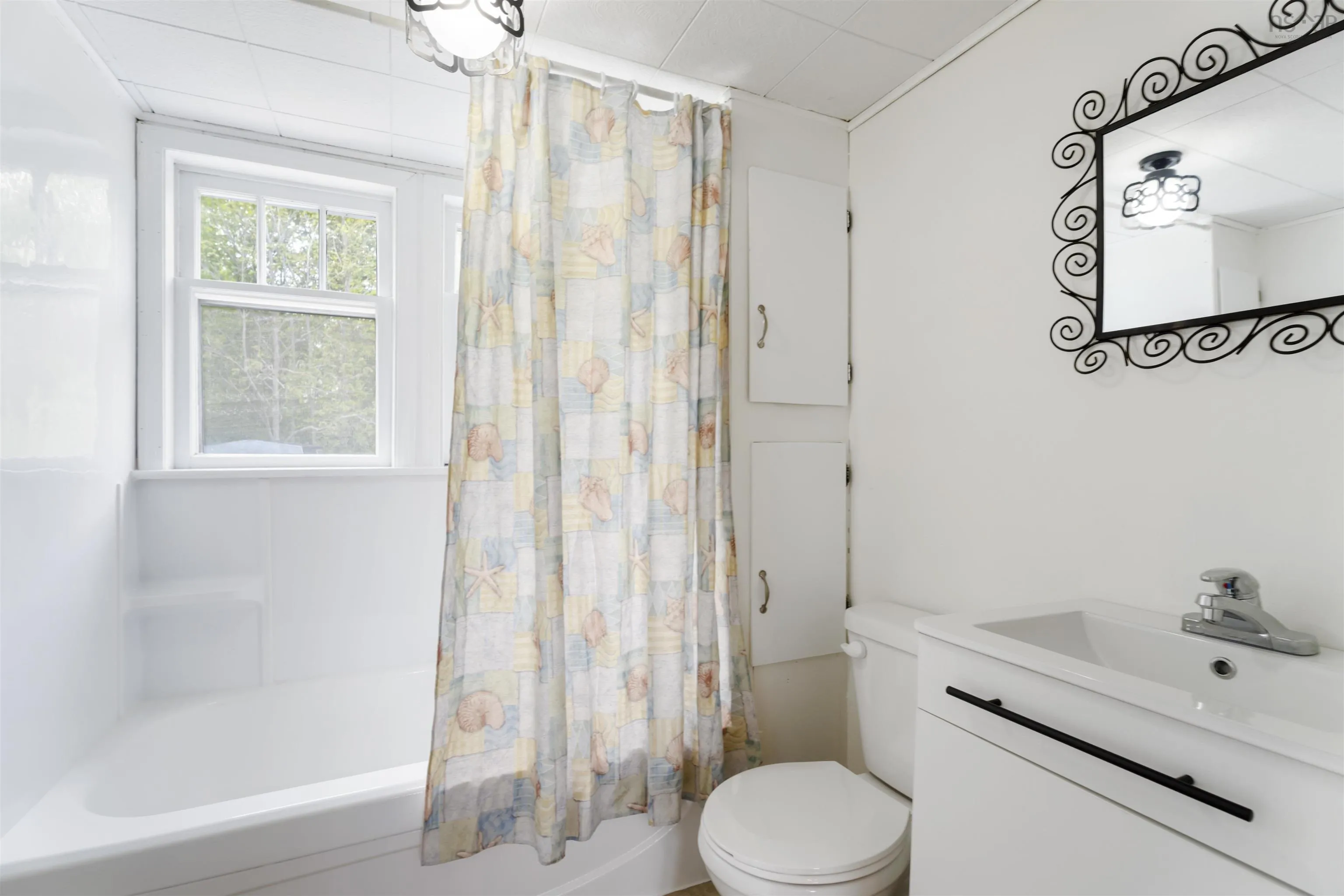 9 Shore Road, Digby, NS B0V 1A0, 3 Bedrooms Bedrooms, ,2 BathroomsBathrooms,Residential,For Sale,Shore,202513351