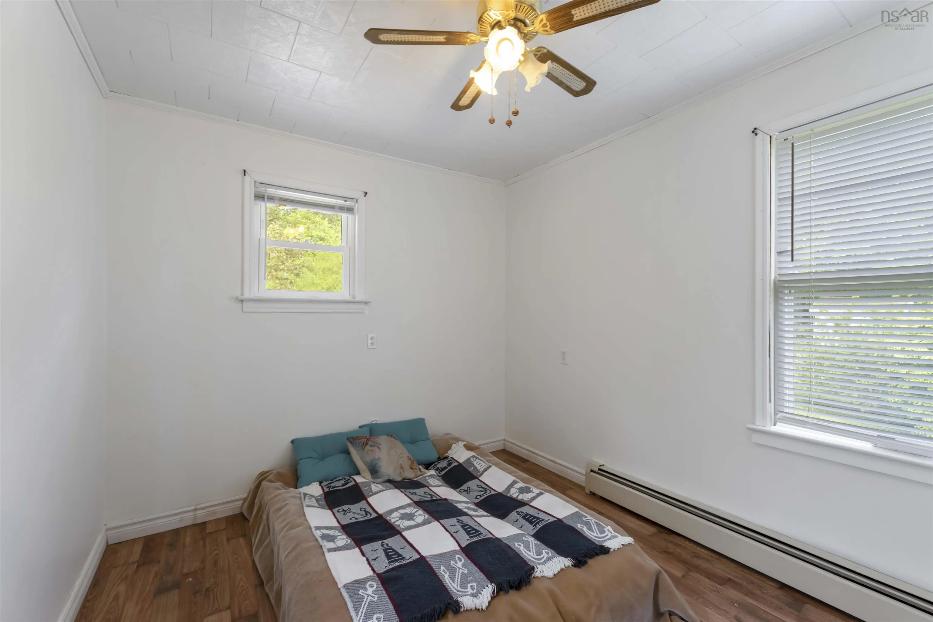 9 Shore Road, Digby, NS B0V 1A0, 3 Bedrooms Bedrooms, ,2 BathroomsBathrooms,Residential,For Sale,Shore,202513351