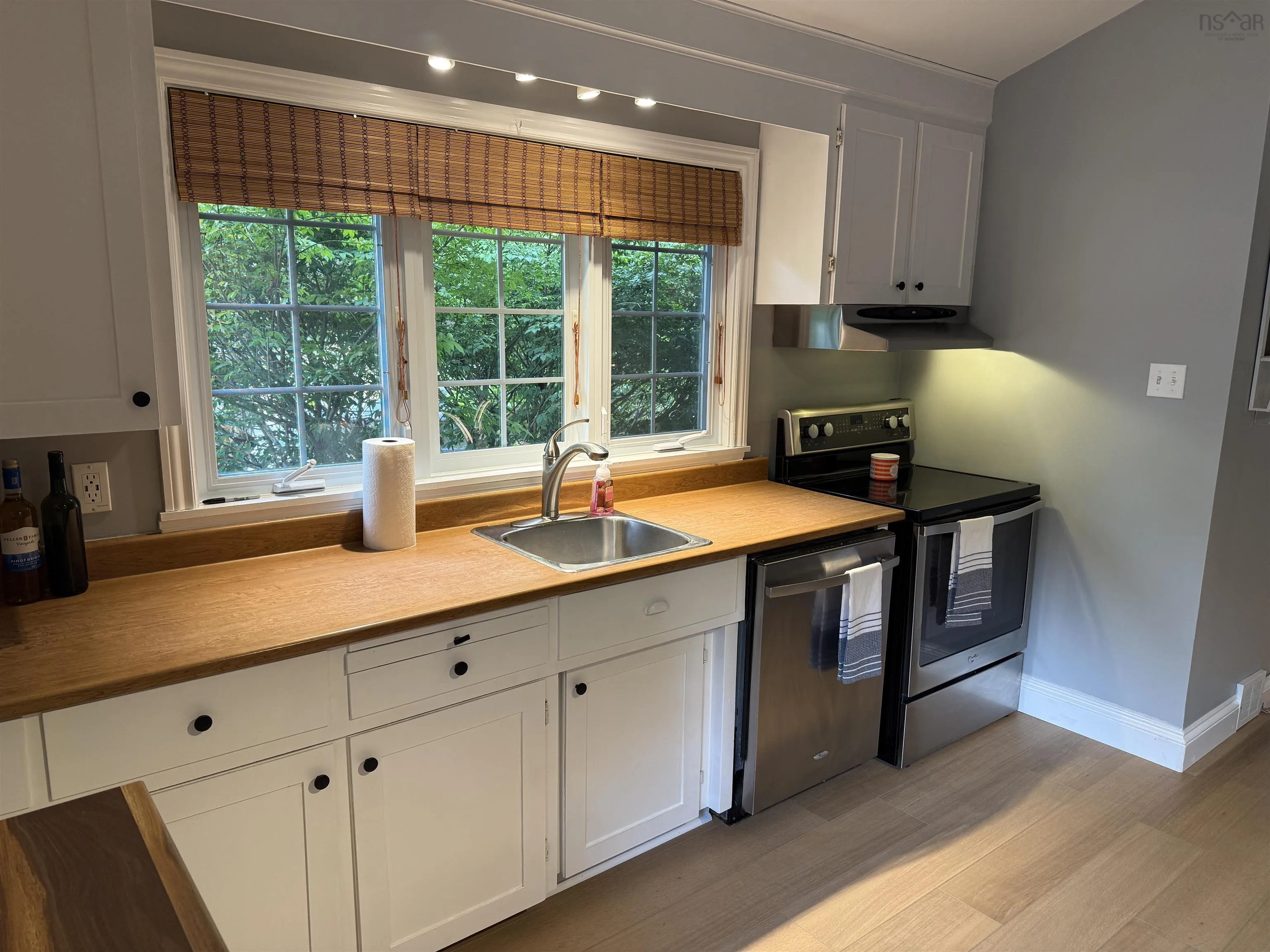 20 Gourok Avenue, Dartmouth, NS B2X 2B3, 3 Bedrooms Bedrooms, ,2 BathroomsBathrooms,Residential,For Sale,Gourok,202521657