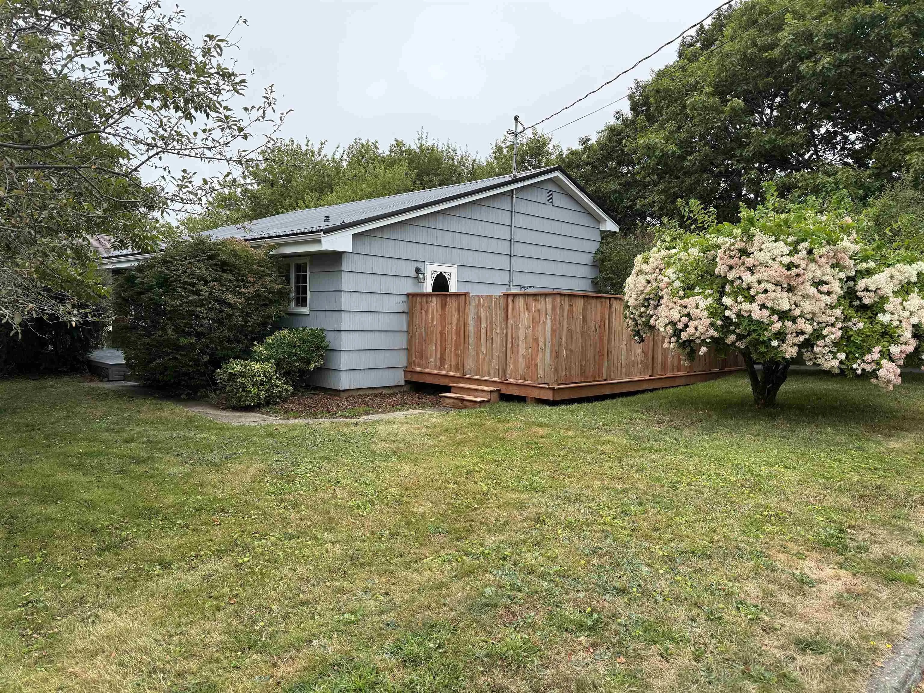 20 Gourok Avenue, Dartmouth, NS B2X 2B3, 3 Bedrooms Bedrooms, ,2 BathroomsBathrooms,Residential,For Sale,Gourok,202521657