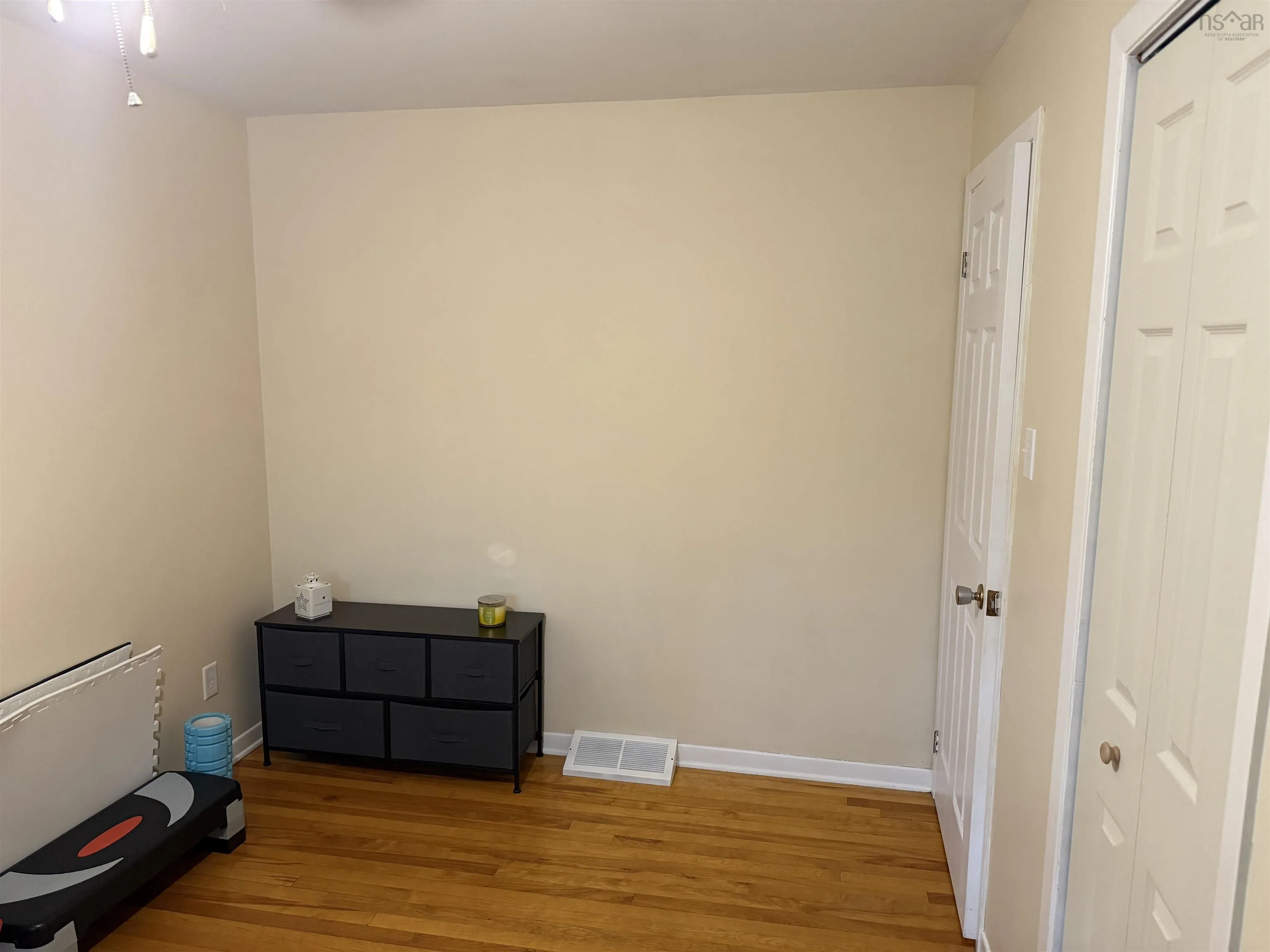 20 Gourok Avenue, Dartmouth, NS B2X 2B3, 3 Bedrooms Bedrooms, ,2 BathroomsBathrooms,Residential,For Sale,Gourok,202521657