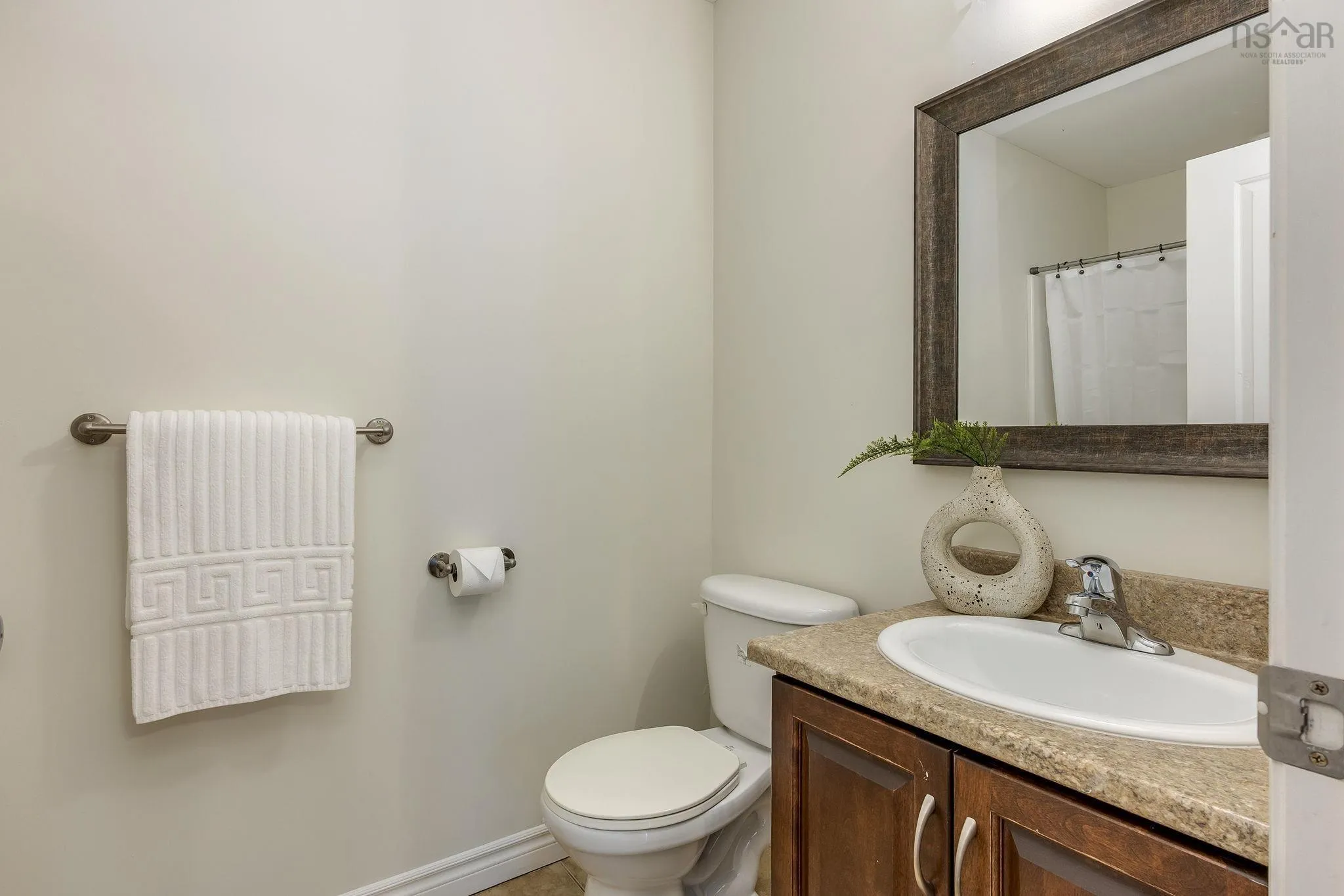 30 Collingwood Court, Dartmouth, NS B2W 0G4, 4 Bedrooms Bedrooms, ,4 BathroomsBathrooms,Residential,For Sale,Collingwood,202525432