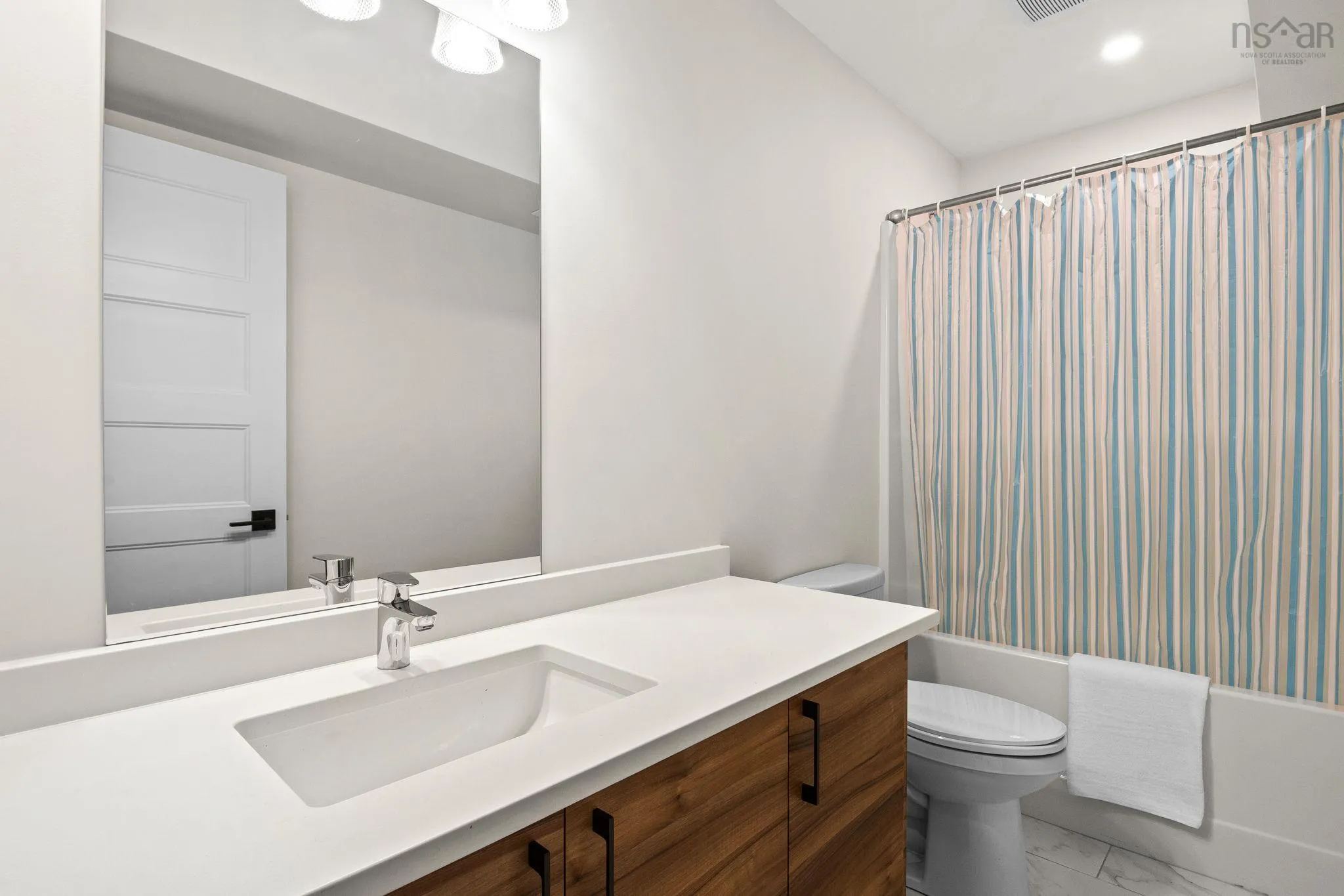 52 Innsbrook Way, Bedford, NS B4B 0X6, 4 Bedrooms Bedrooms, ,4 BathroomsBathrooms,Residential,For Sale,Innsbrook,202524658