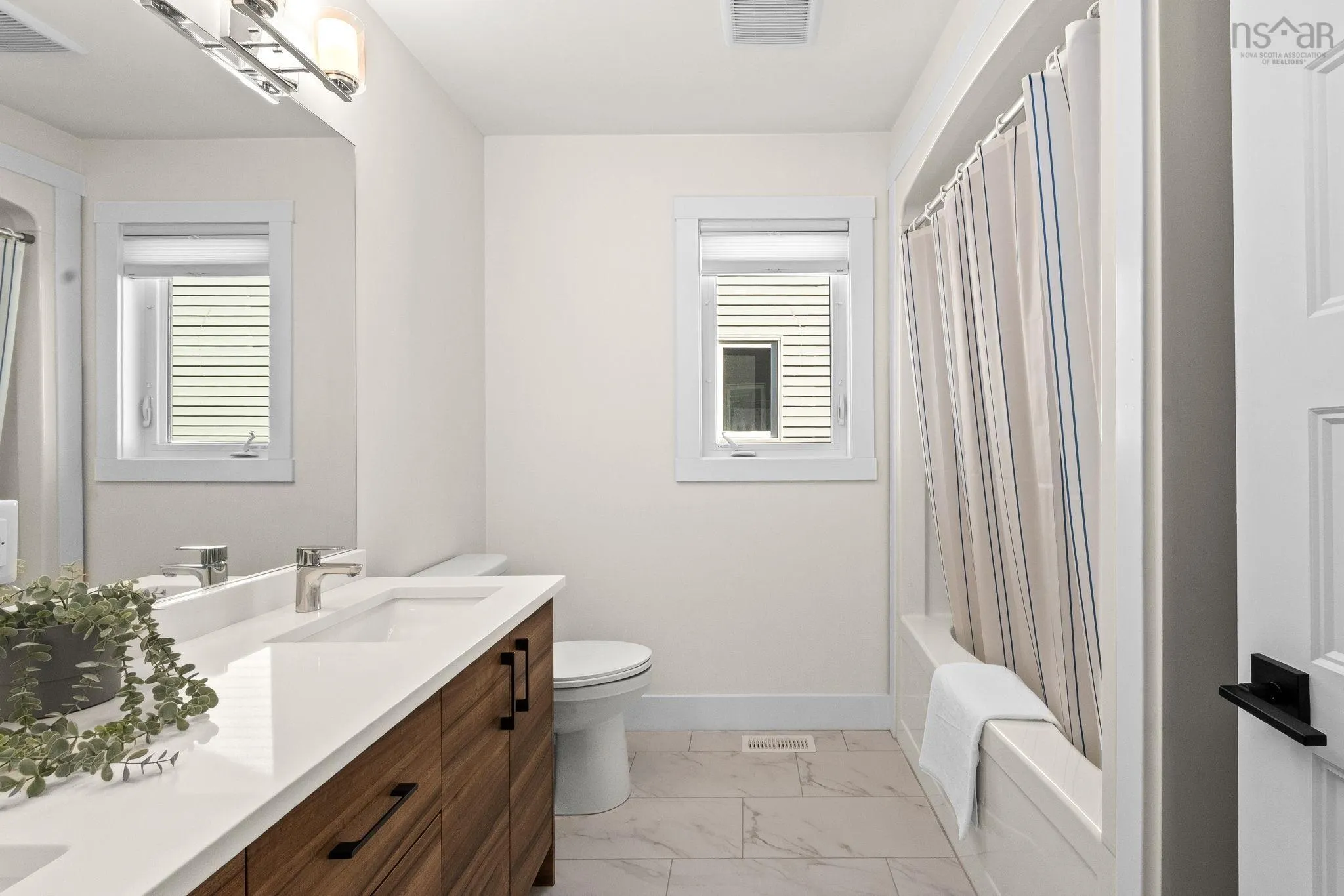 52 Innsbrook Way, Bedford, NS B4B 0X6, 4 Bedrooms Bedrooms, ,4 BathroomsBathrooms,Residential,For Sale,Innsbrook,202524658