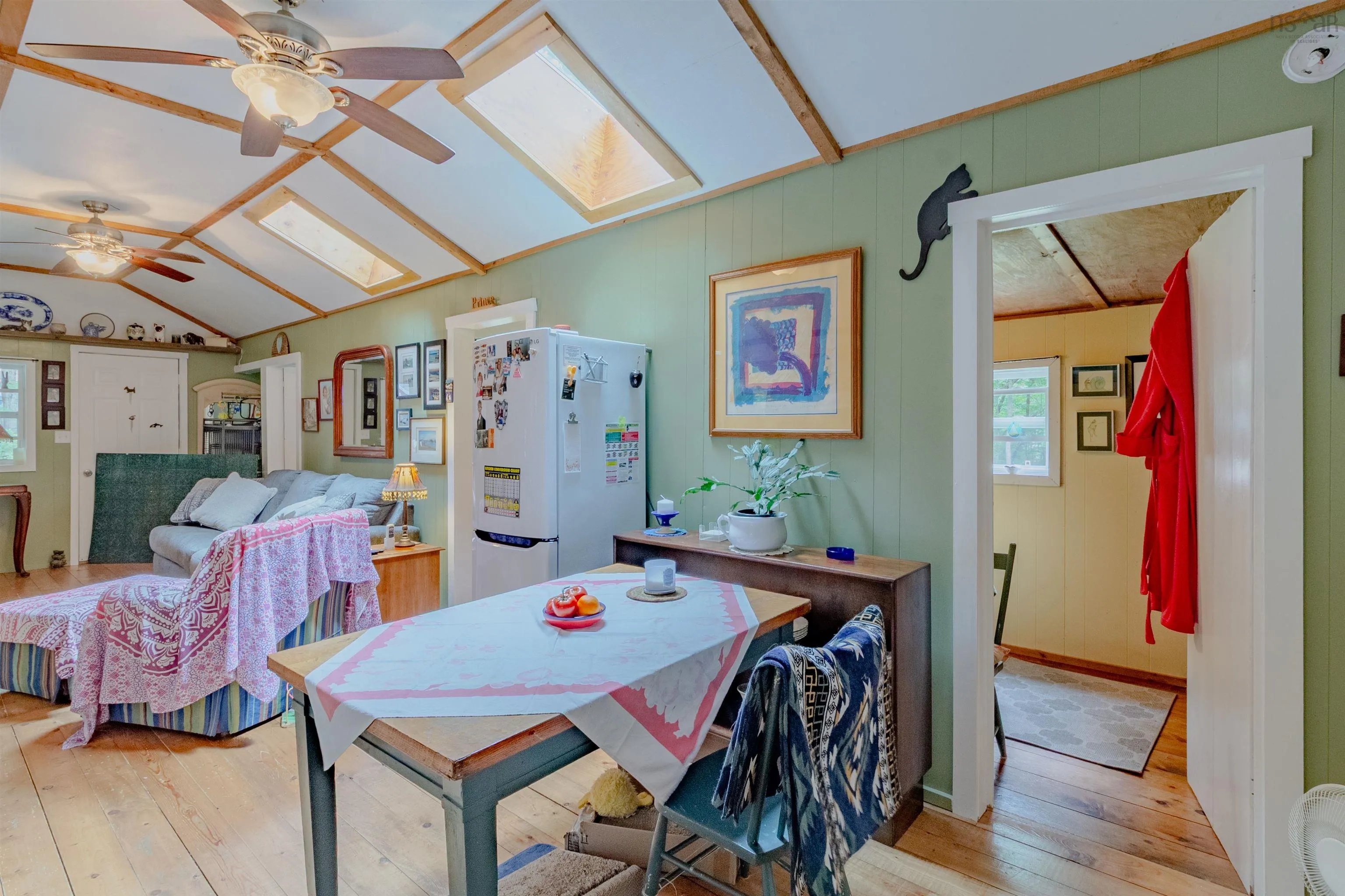 1387 Canada Hill Road, Lockeport, NS B0T 1L0, 3 Bedrooms Bedrooms, ,1 BathroomBathrooms,Residential,For Sale,Canada Hill,202518348