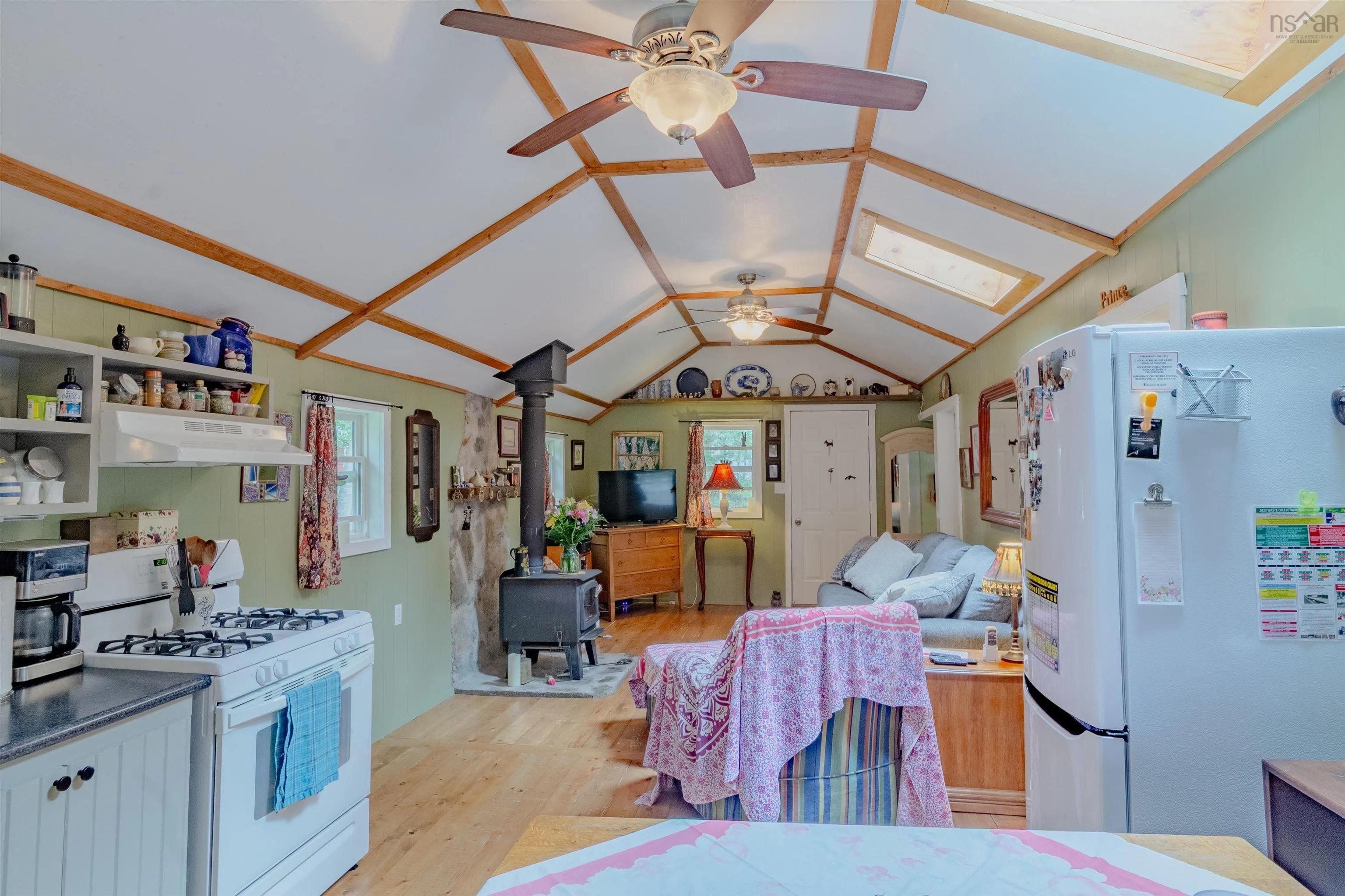 1387 Canada Hill Road, Lockeport, NS B0T 1L0, 3 Bedrooms Bedrooms, ,1 BathroomBathrooms,Residential,For Sale,Canada Hill,202518348