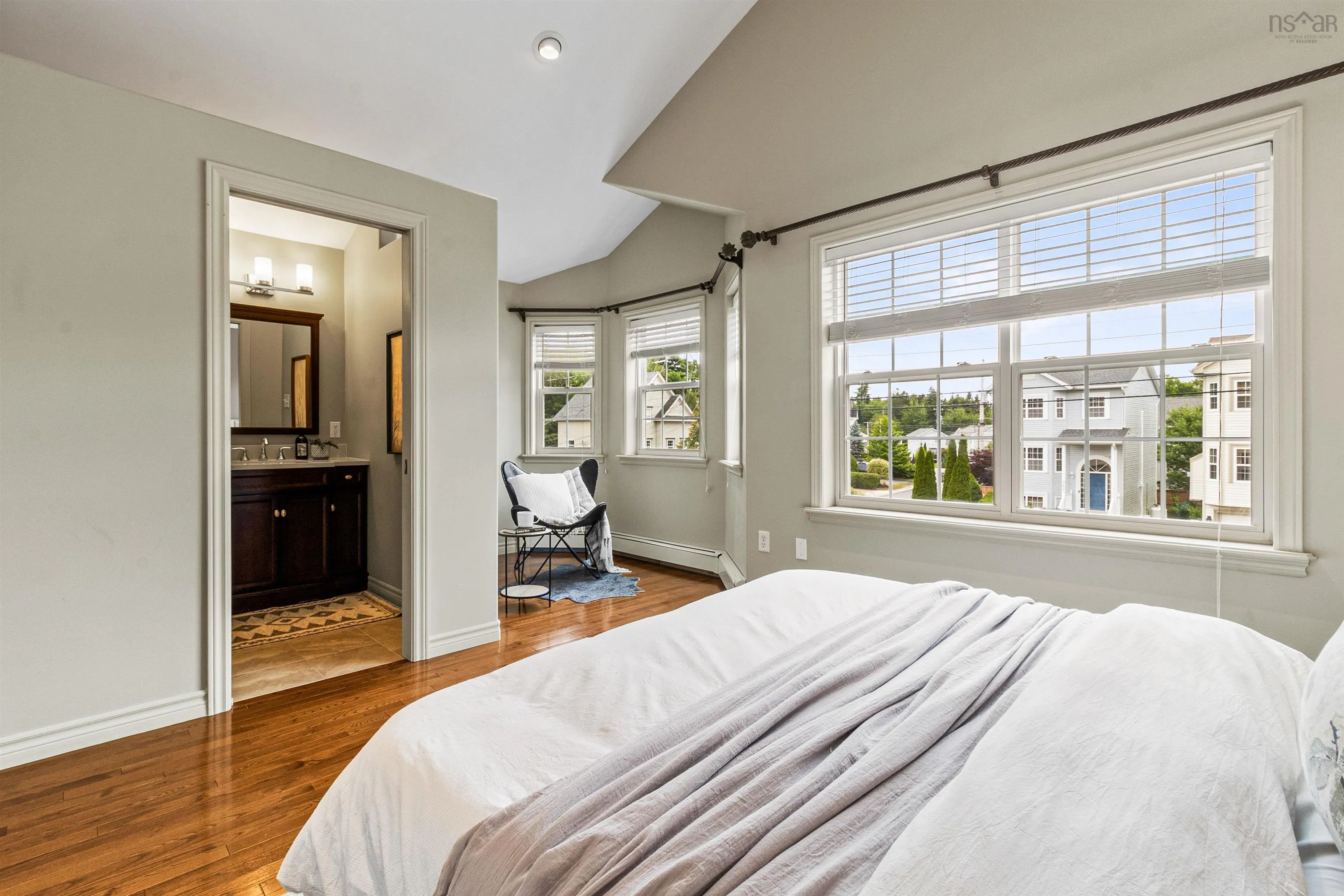 332 Oceanview Drive, Bedford, NS B4A 4H5, 3 Bedrooms Bedrooms, ,3 BathroomsBathrooms,Residential,For Sale,Oceanview,202520009
