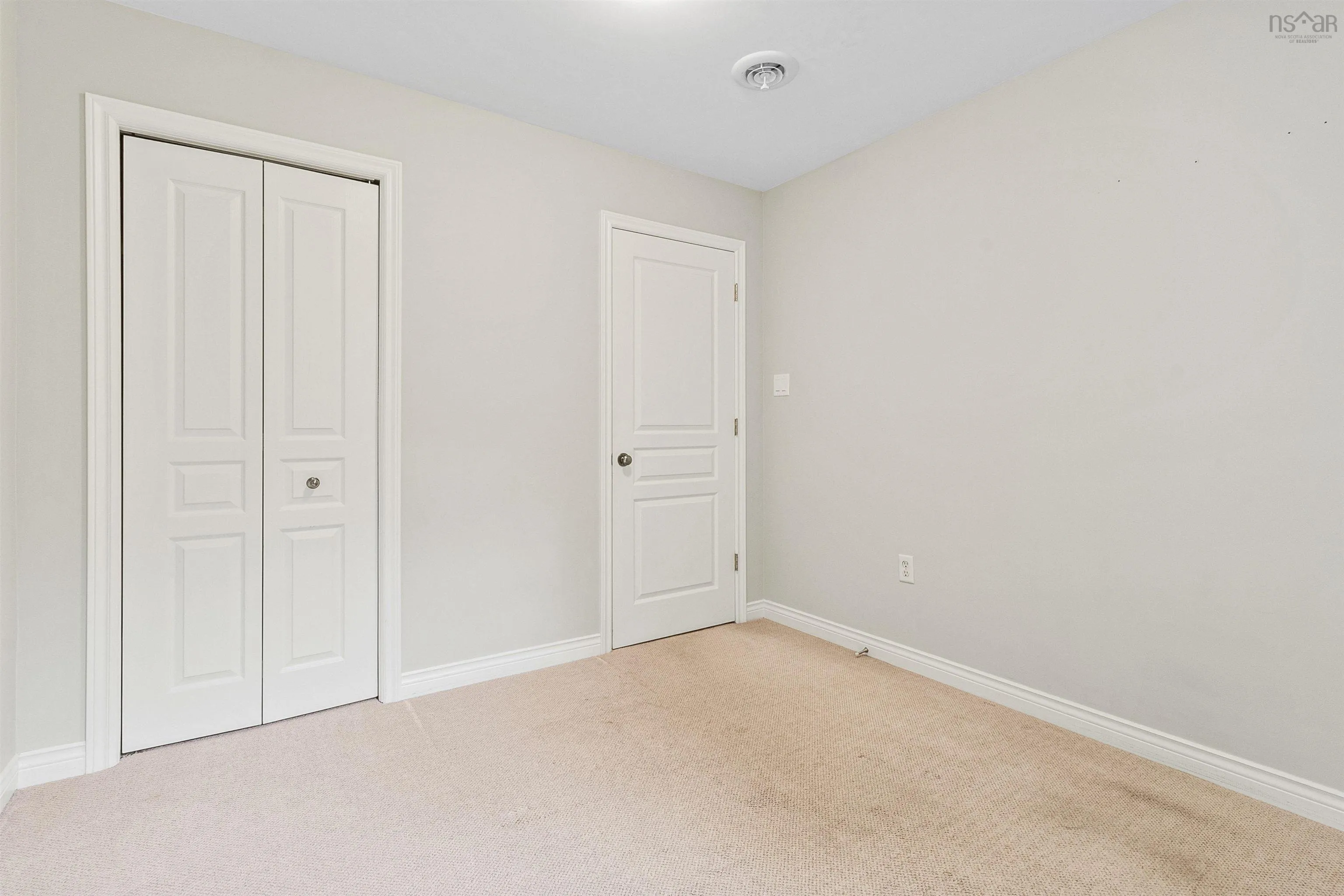 332 Oceanview Drive, Bedford, NS B4A 4H5, 3 Bedrooms Bedrooms, ,3 BathroomsBathrooms,Residential,For Sale,Oceanview,202520009