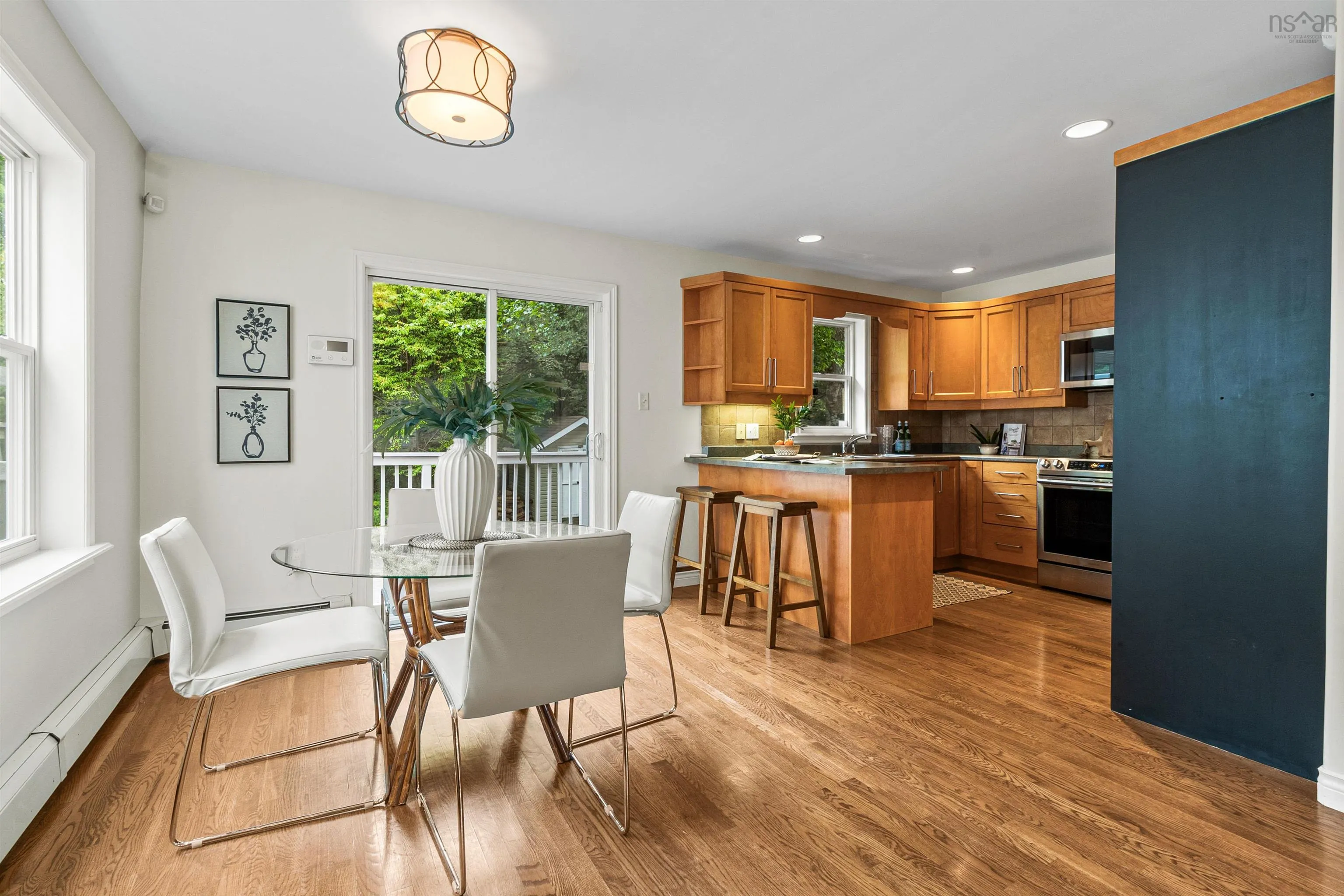 332 Oceanview Drive, Bedford, NS B4A 4H5, 3 Bedrooms Bedrooms, ,3 BathroomsBathrooms,Residential,For Sale,Oceanview,202520009