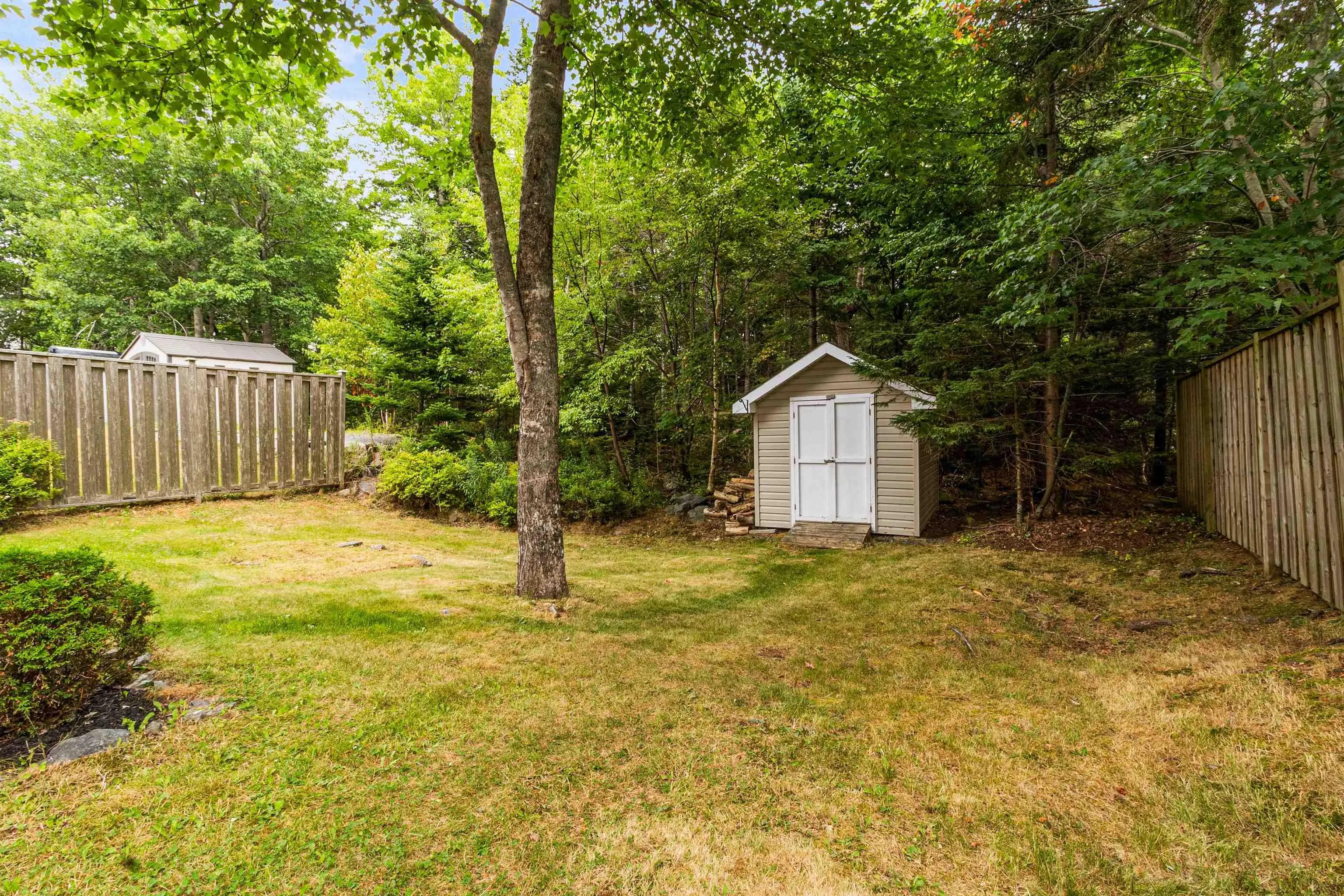332 Oceanview Drive, Bedford, NS B4A 4H5, 3 Bedrooms Bedrooms, ,3 BathroomsBathrooms,Residential,For Sale,Oceanview,202520009