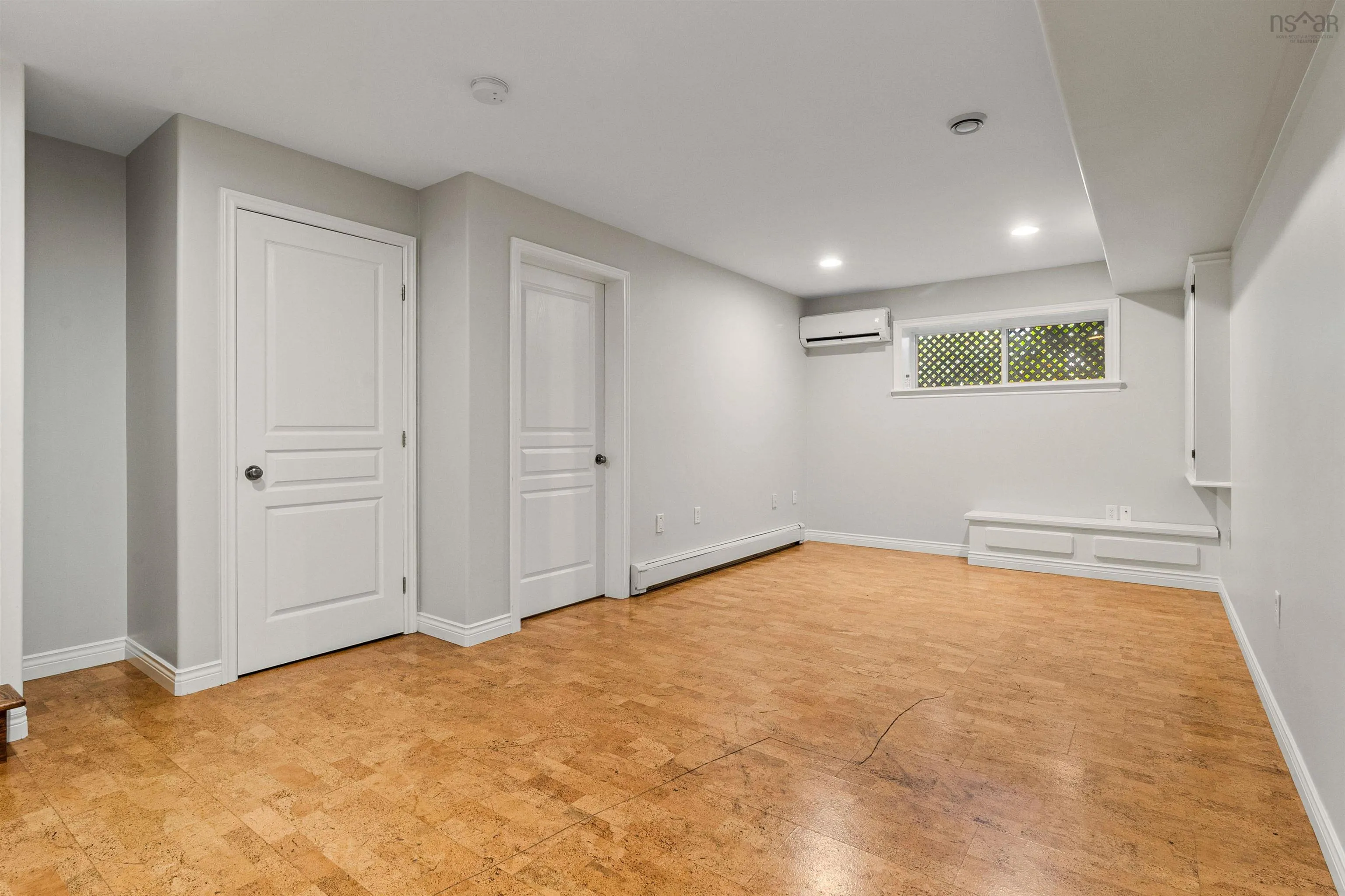 332 Oceanview Drive, Bedford, NS B4A 4H5, 3 Bedrooms Bedrooms, ,3 BathroomsBathrooms,Residential,For Sale,Oceanview,202520009