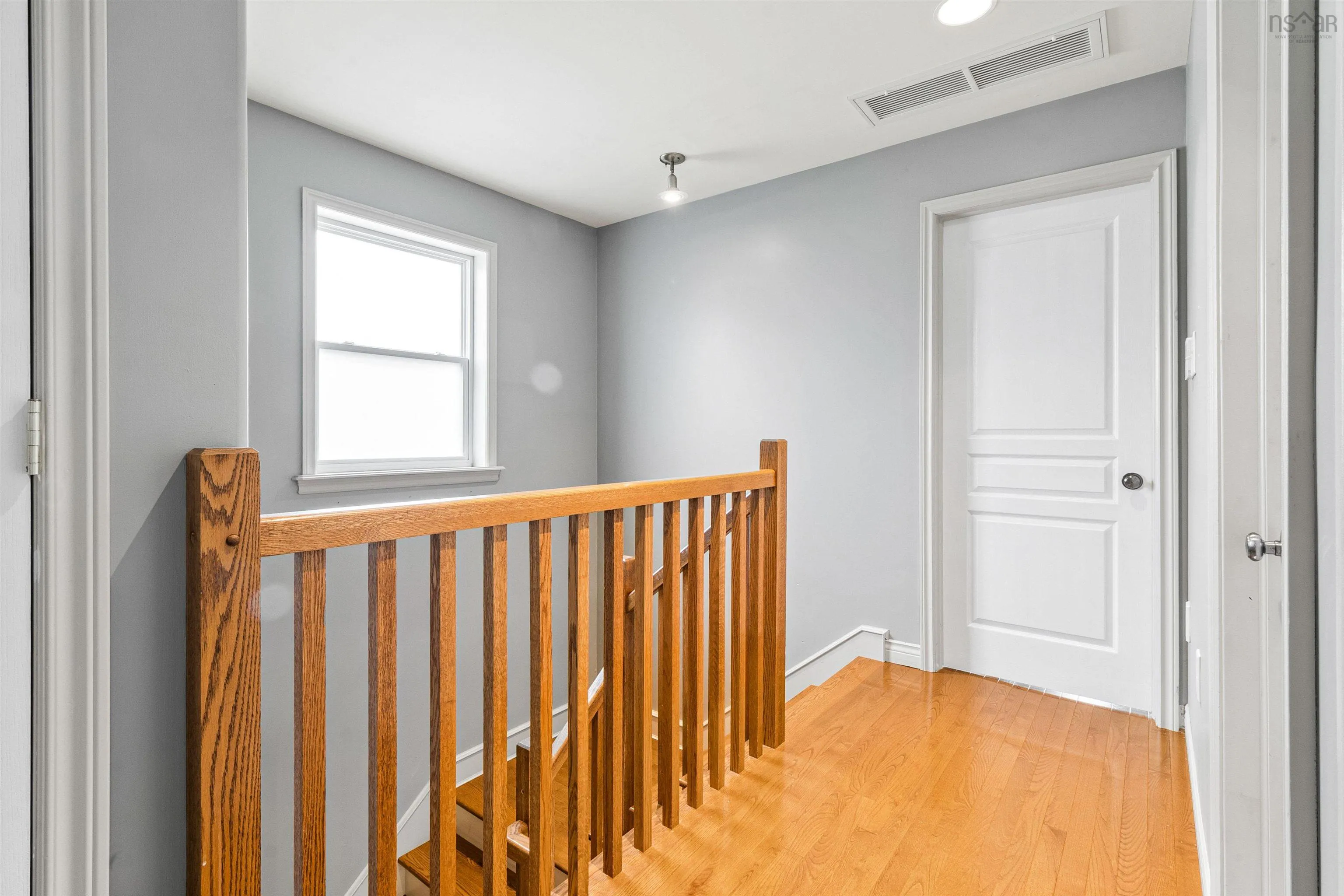 332 Oceanview Drive, Bedford, NS B4A 4H5, 3 Bedrooms Bedrooms, ,3 BathroomsBathrooms,Residential,For Sale,Oceanview,202520009