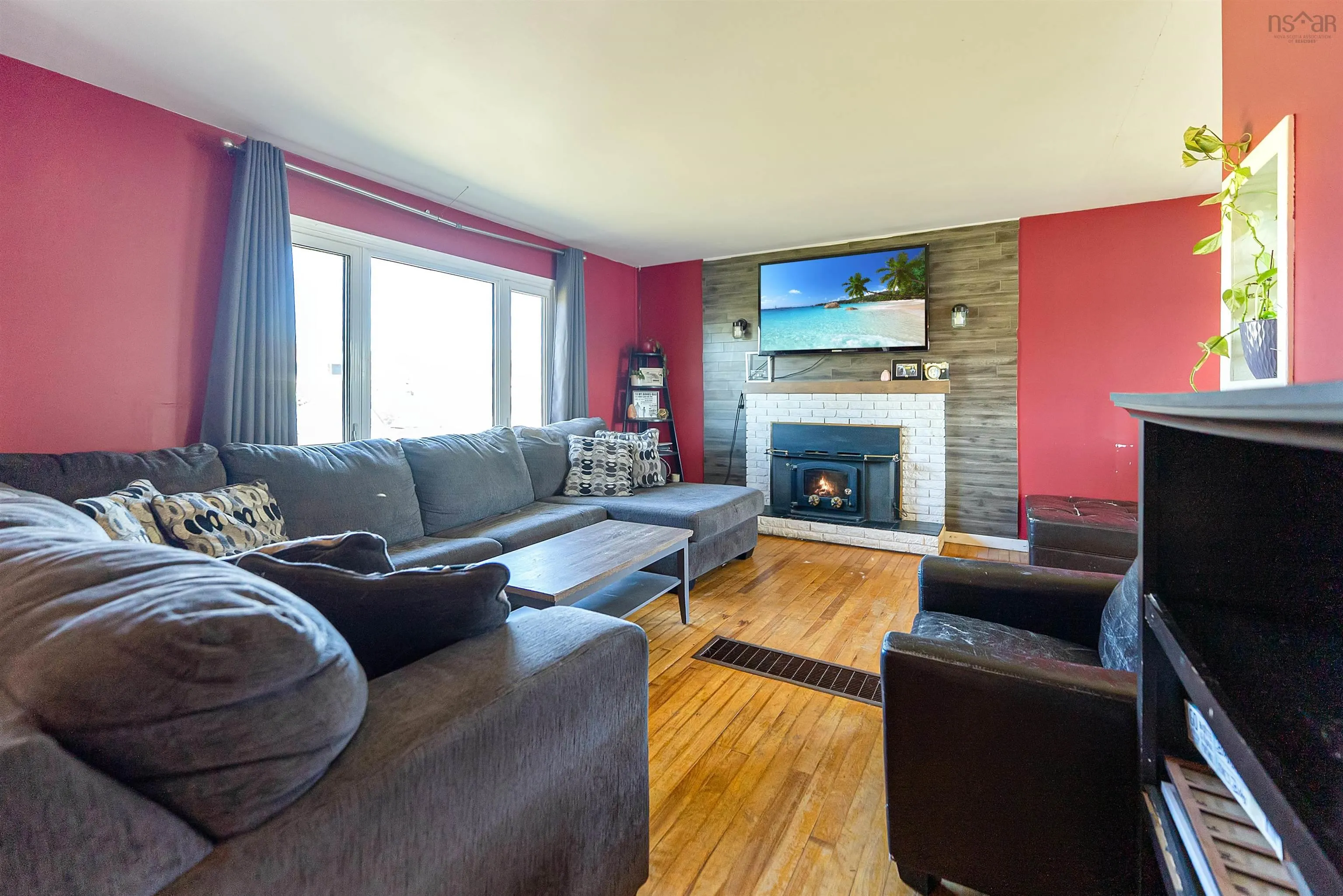 2827 Sackville Drive Drive, Upper Sackville, NS B4E 3C4, 3 Bedrooms Bedrooms, ,1 BathroomBathrooms,Residential,For Sale,Sackville Drive,202522066