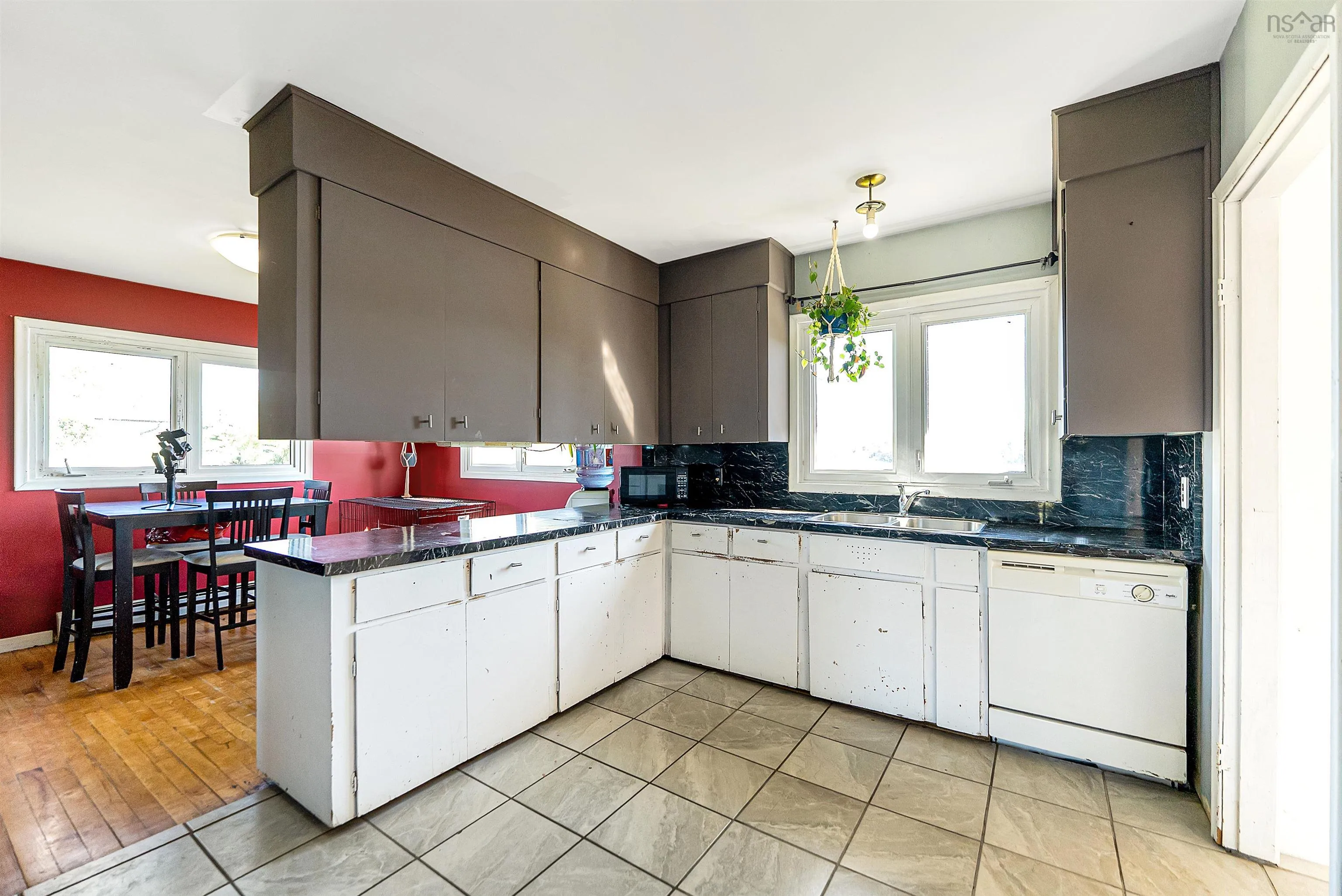 2827 Sackville Drive Drive, Upper Sackville, NS B4E 3C4, 3 Bedrooms Bedrooms, ,1 BathroomBathrooms,Residential,For Sale,Sackville Drive,202522066