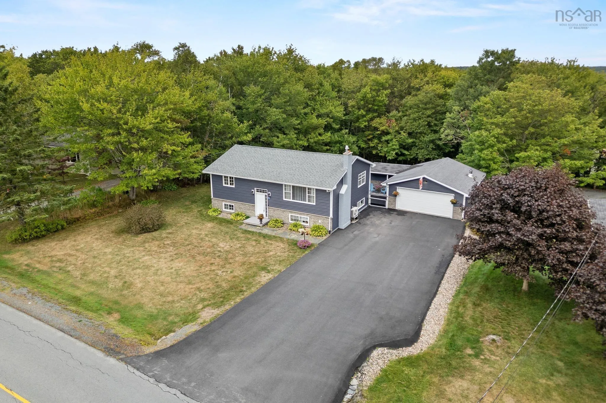 36 Rockwell Drive, Mount Uniacke, NS B0N 1Z0, 3 Bedrooms Bedrooms, ,2 BathroomsBathrooms,Residential,For Sale,Rockwell,202522651