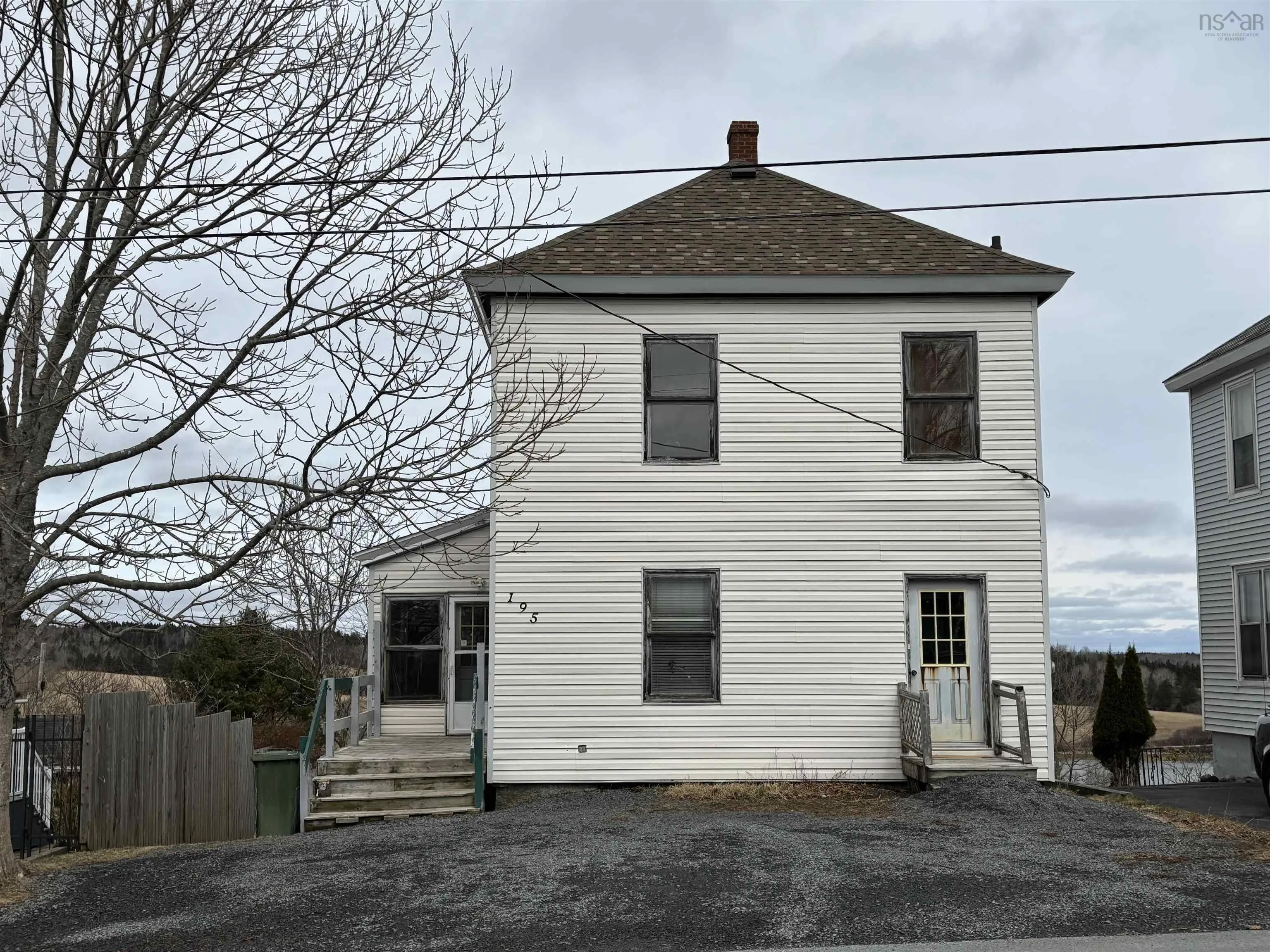 195 Lawrence Street, Lunenburg Ns B0j 2c0, 3 Bedrooms Bedrooms, ,1 BathroomBathrooms,Residential,For Sale,Lawrence,202505855