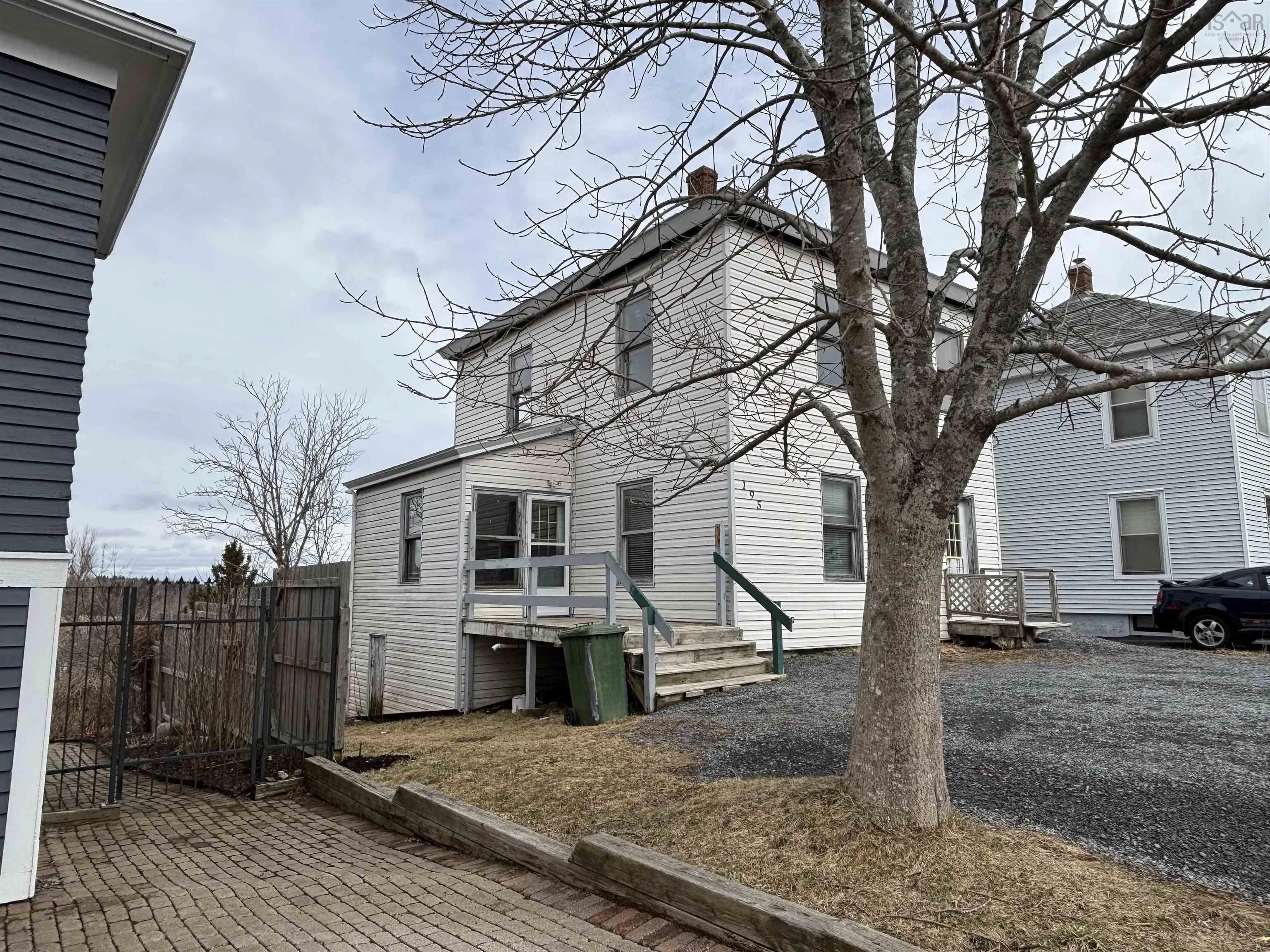 195 Lawrence Street, Lunenburg Ns B0j 2c0, 3 Bedrooms Bedrooms, ,1 BathroomBathrooms,Residential,For Sale,Lawrence,202505855