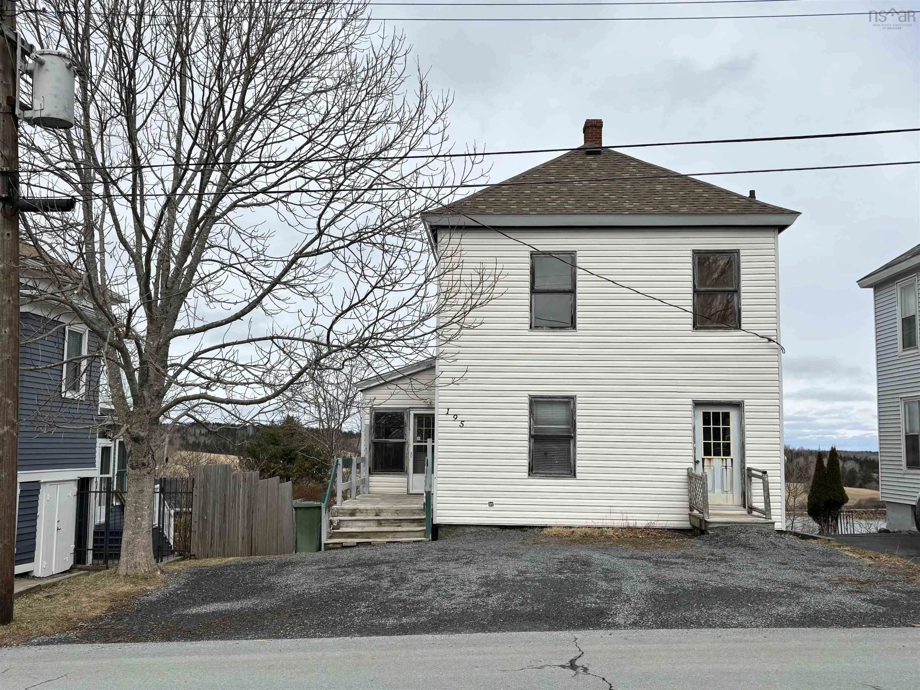 195 Lawrence Street, Lunenburg Ns B0j 2c0, 3 Bedrooms Bedrooms, ,1 BathroomBathrooms,Residential,For Sale,Lawrence,202505855