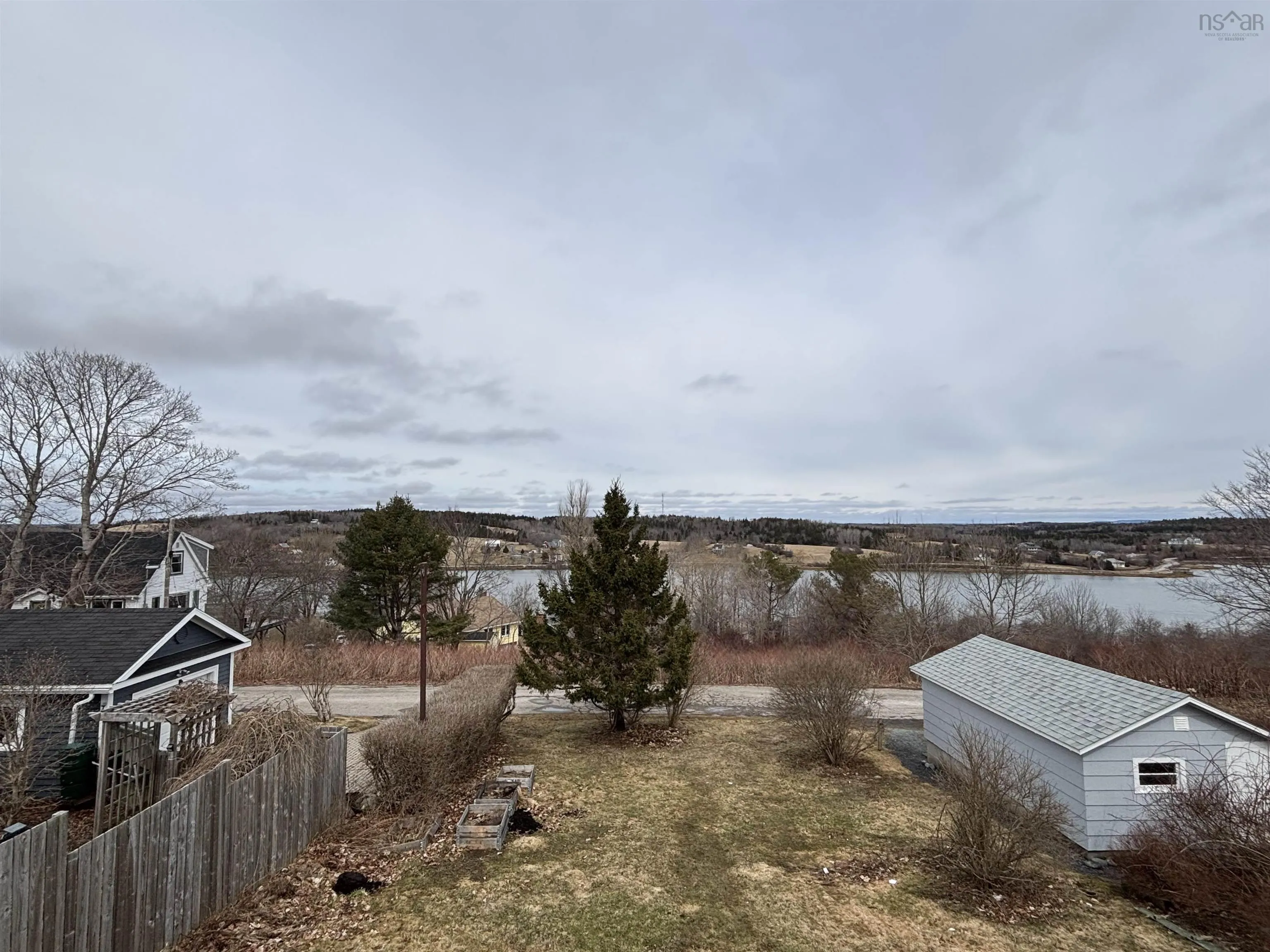 195 Lawrence Street, Lunenburg Ns B0j 2c0, 3 Bedrooms Bedrooms, ,1 BathroomBathrooms,Residential,For Sale,Lawrence,202505855