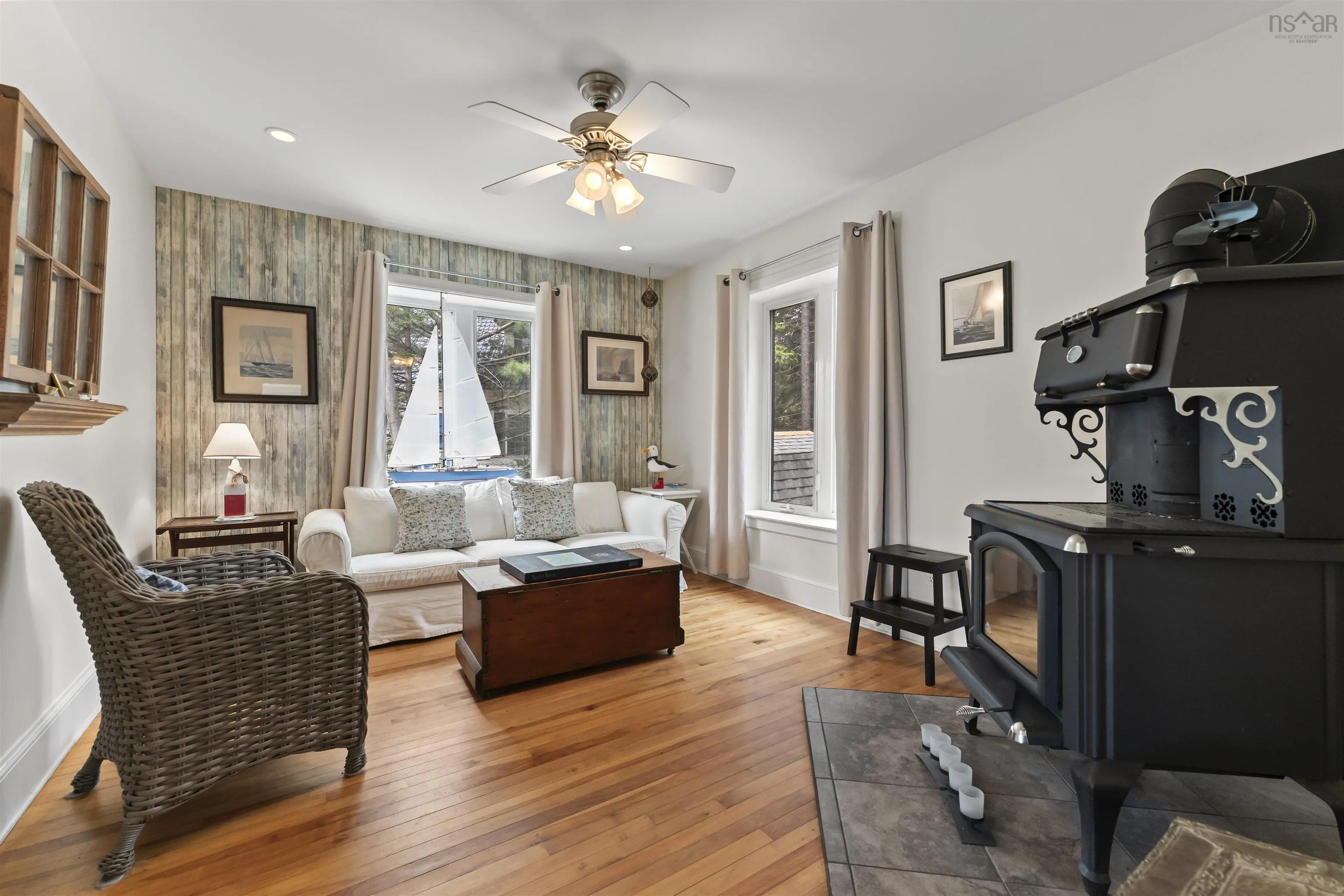 243 Queen St, Chester Ns B0j 1j0, 4 Bedrooms Bedrooms, ,3 BathroomsBathrooms,Residential,For Sale,Queen St,202510740