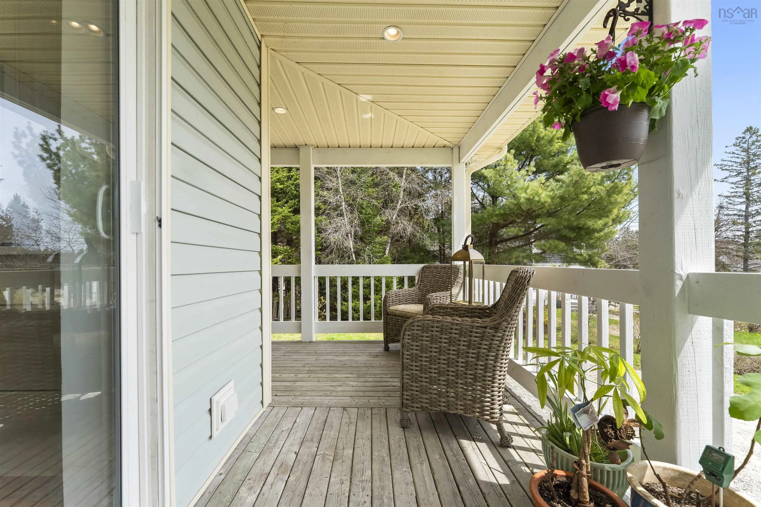 243 Queen St, Chester Ns B0j 1j0, 4 Bedrooms Bedrooms, ,3 BathroomsBathrooms,Residential,For Sale,Queen St,202510740