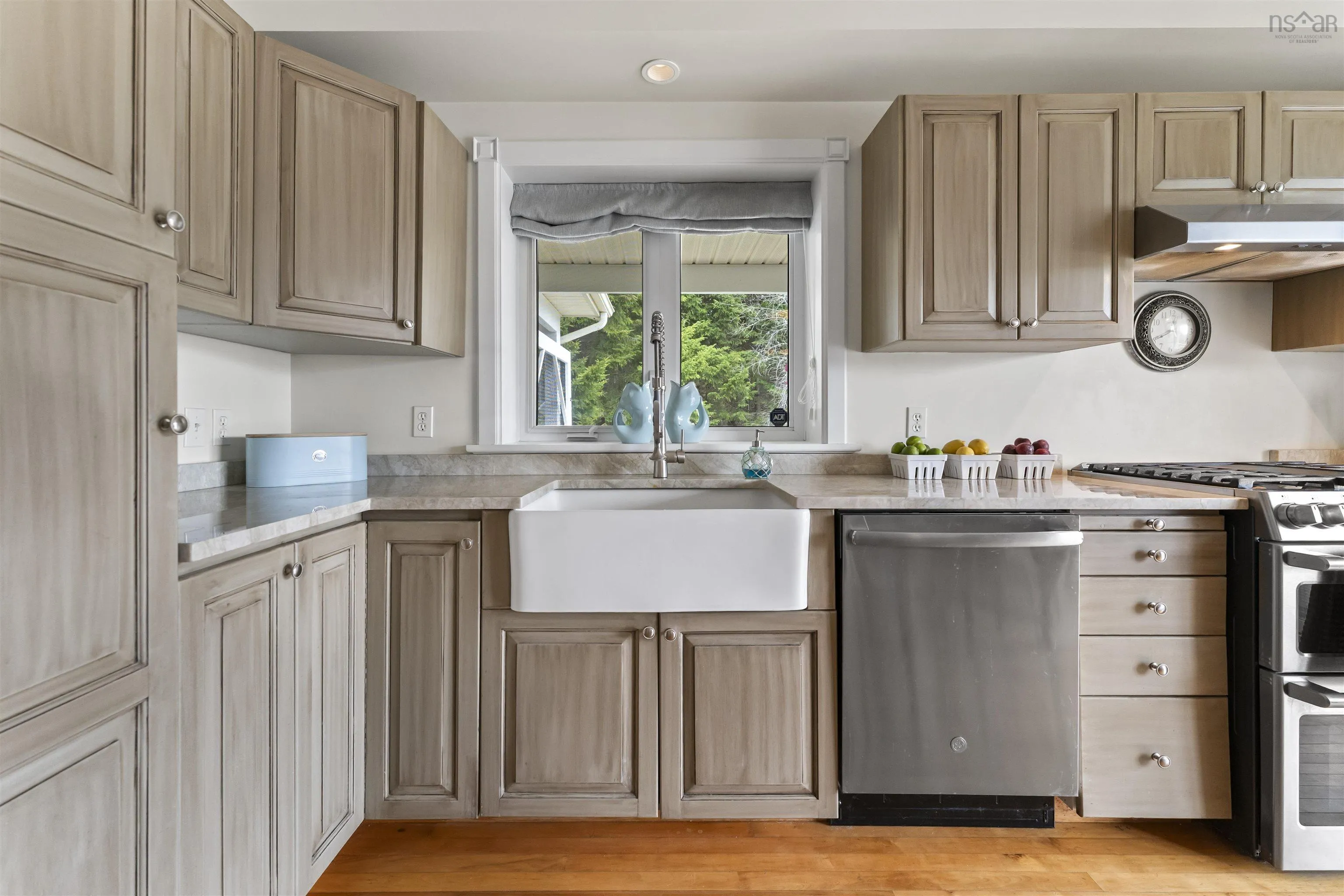 243 Queen St, Chester Ns B0j 1j0, 4 Bedrooms Bedrooms, ,3 BathroomsBathrooms,Residential,For Sale,Queen St,202510740