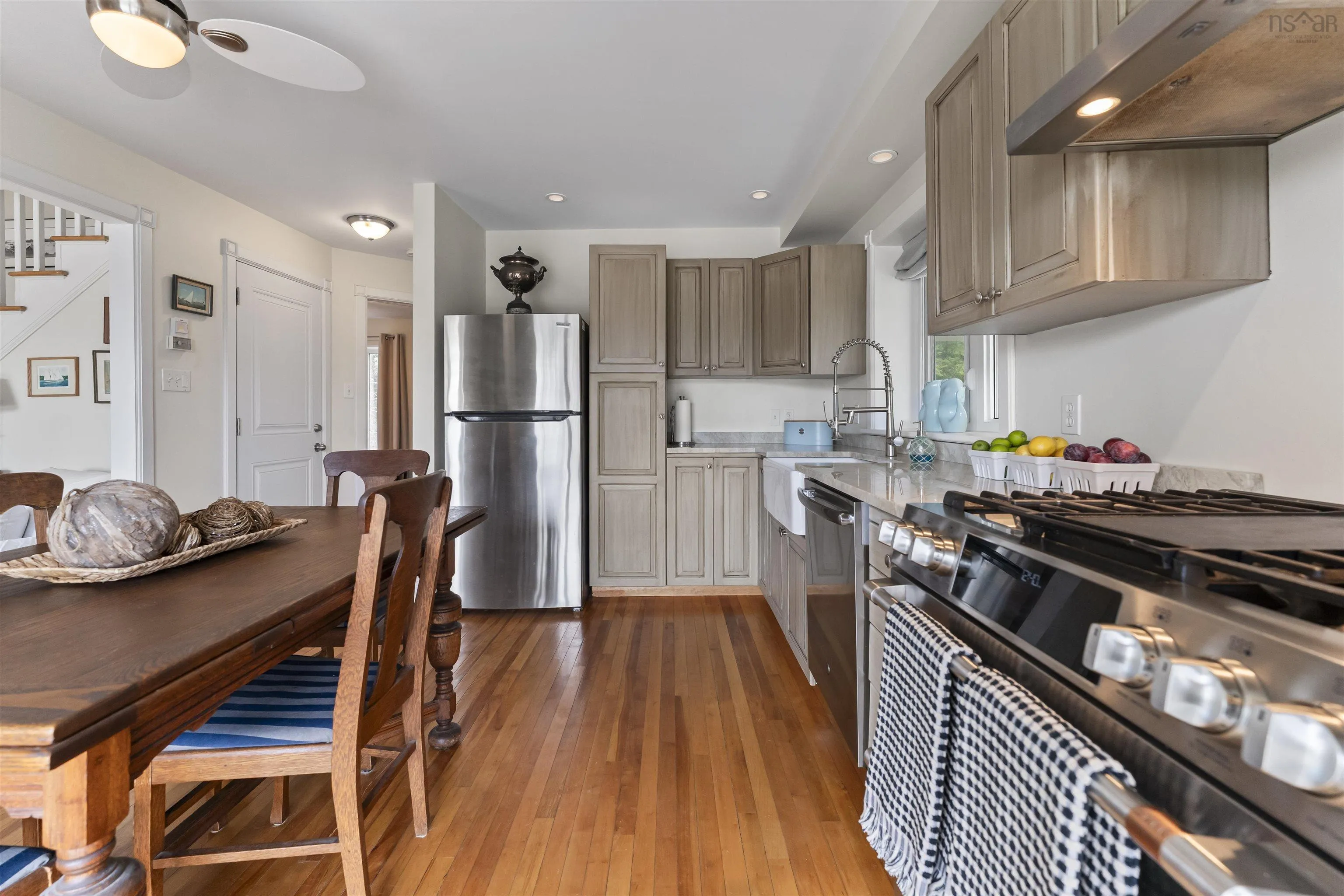 243 Queen St, Chester Ns B0j 1j0, 4 Bedrooms Bedrooms, ,3 BathroomsBathrooms,Residential,For Sale,Queen St,202510740