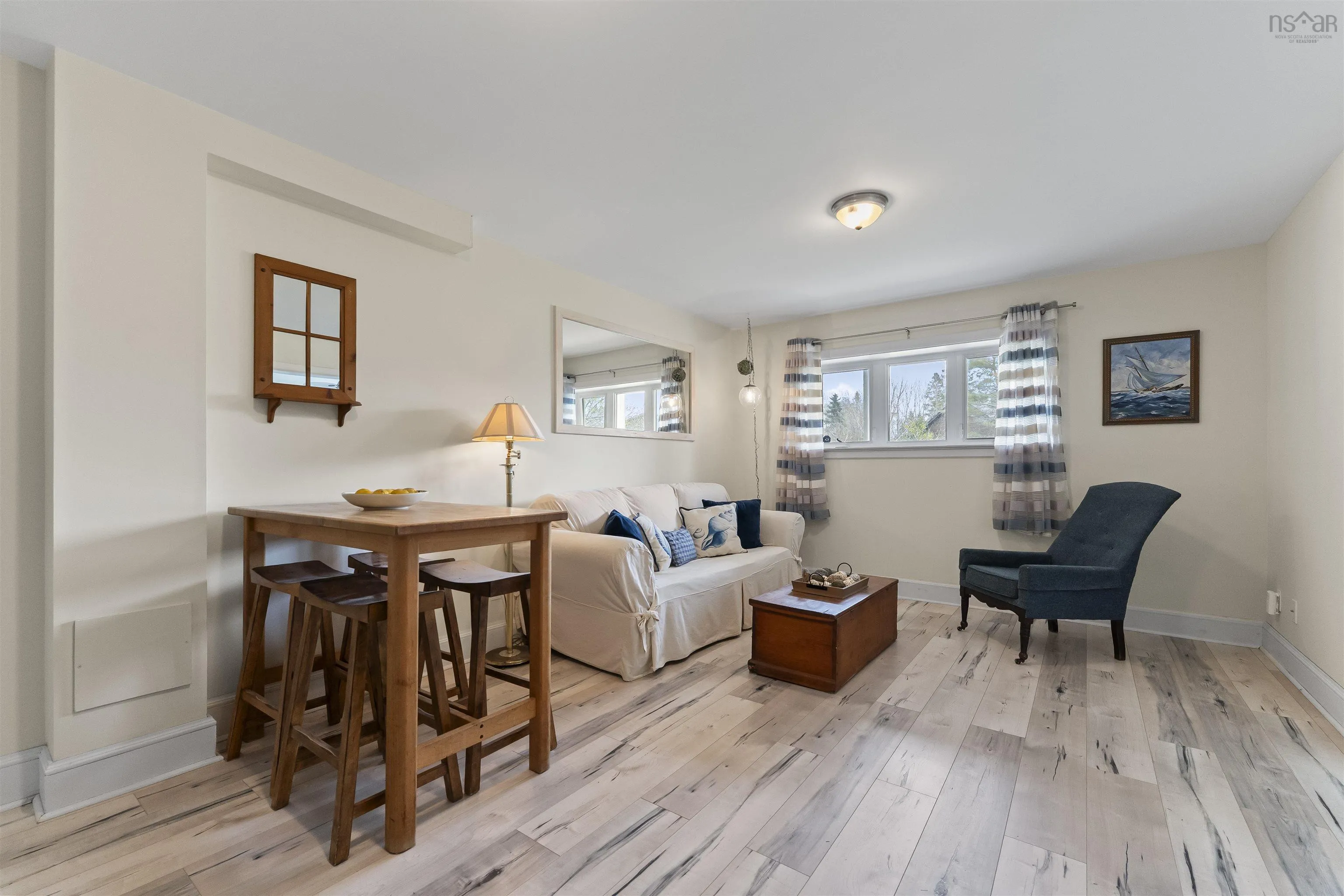 243 Queen St, Chester Ns B0j 1j0, 4 Bedrooms Bedrooms, ,3 BathroomsBathrooms,Residential,For Sale,Queen St,202510740