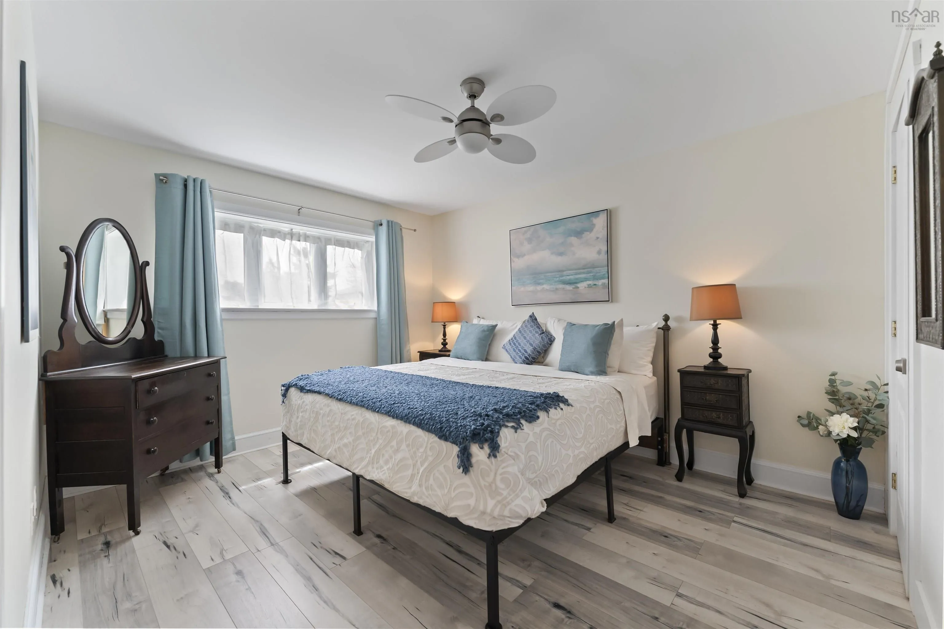 243 Queen St, Chester Ns B0j 1j0, 4 Bedrooms Bedrooms, ,3 BathroomsBathrooms,Residential,For Sale,Queen St,202510740