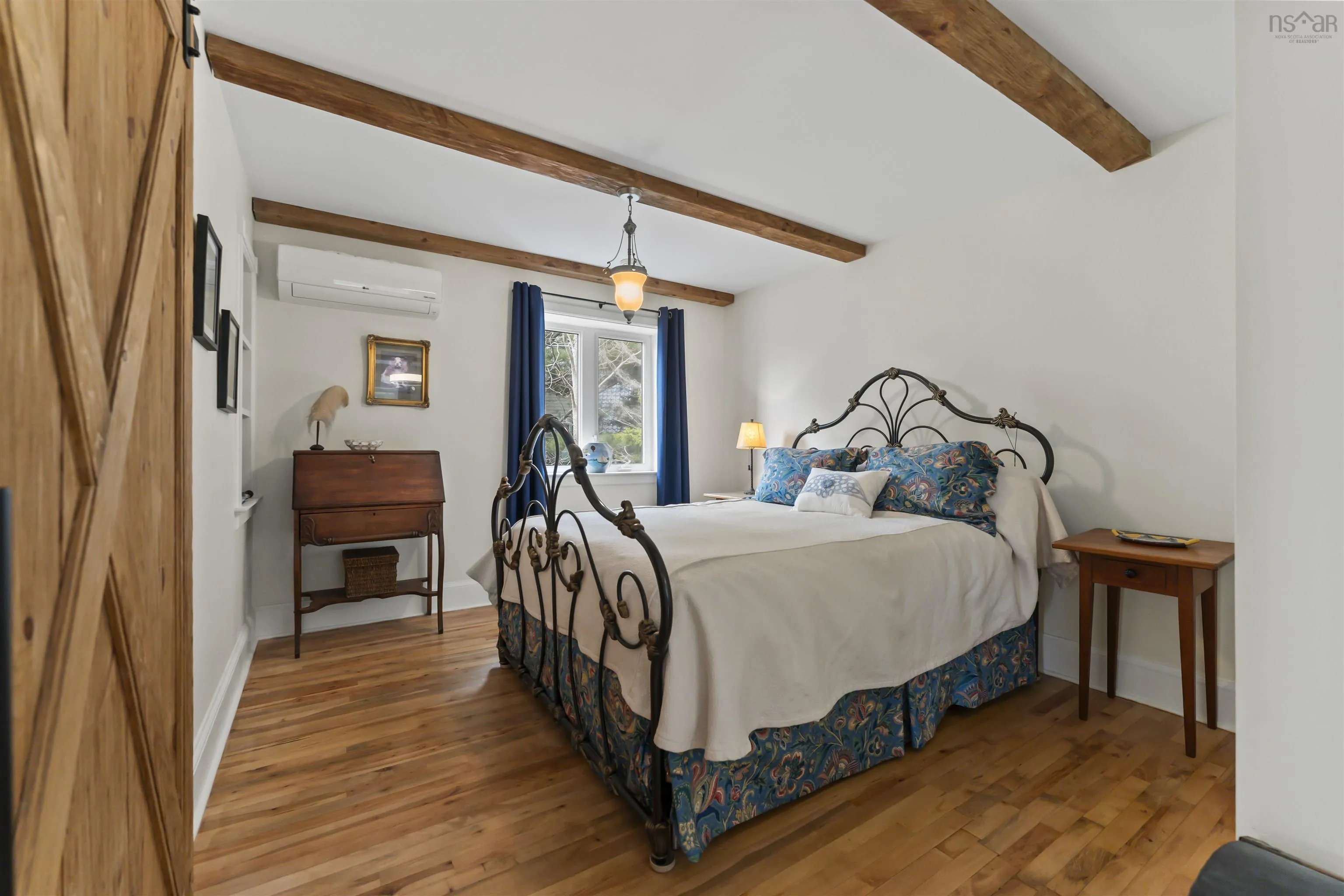 243 Queen St, Chester Ns B0j 1j0, 4 Bedrooms Bedrooms, ,3 BathroomsBathrooms,Residential,For Sale,Queen St,202510740