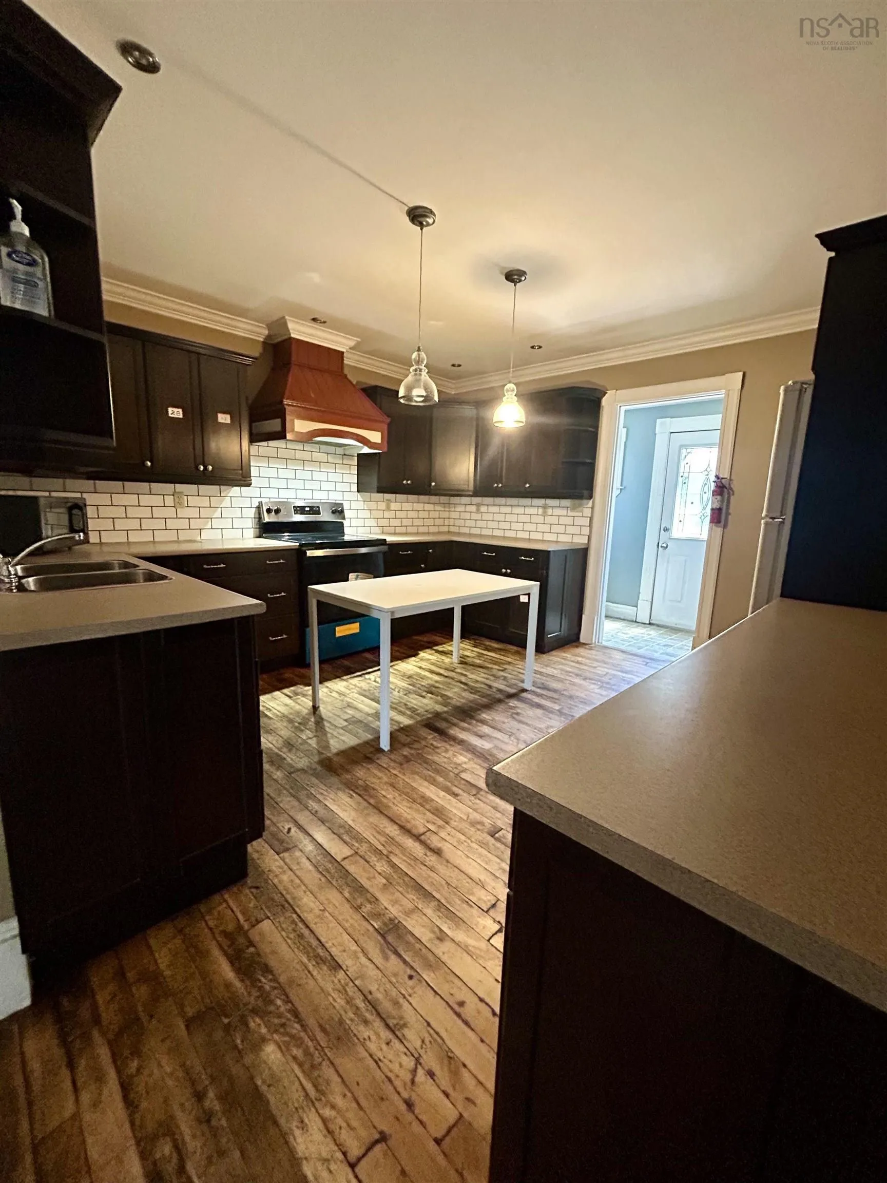 346 Townsend St., Sydney, NS B1P 5G2, 4 Bedrooms Bedrooms, ,2 BathroomsBathrooms,Residential,For Sale,Townsend St.,202521049