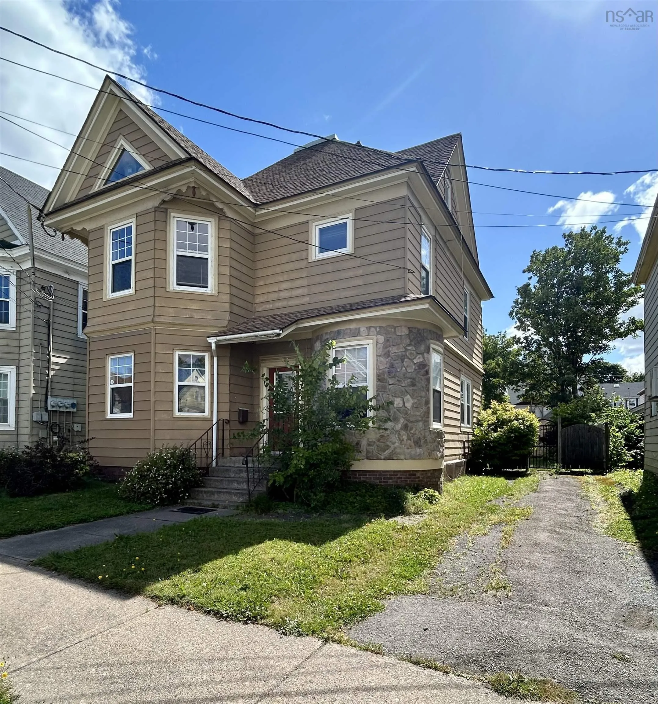346 Townsend St., Sydney, NS B1P 5G2, 4 Bedrooms Bedrooms, ,2 BathroomsBathrooms,Residential,For Sale,Townsend St.,202521049