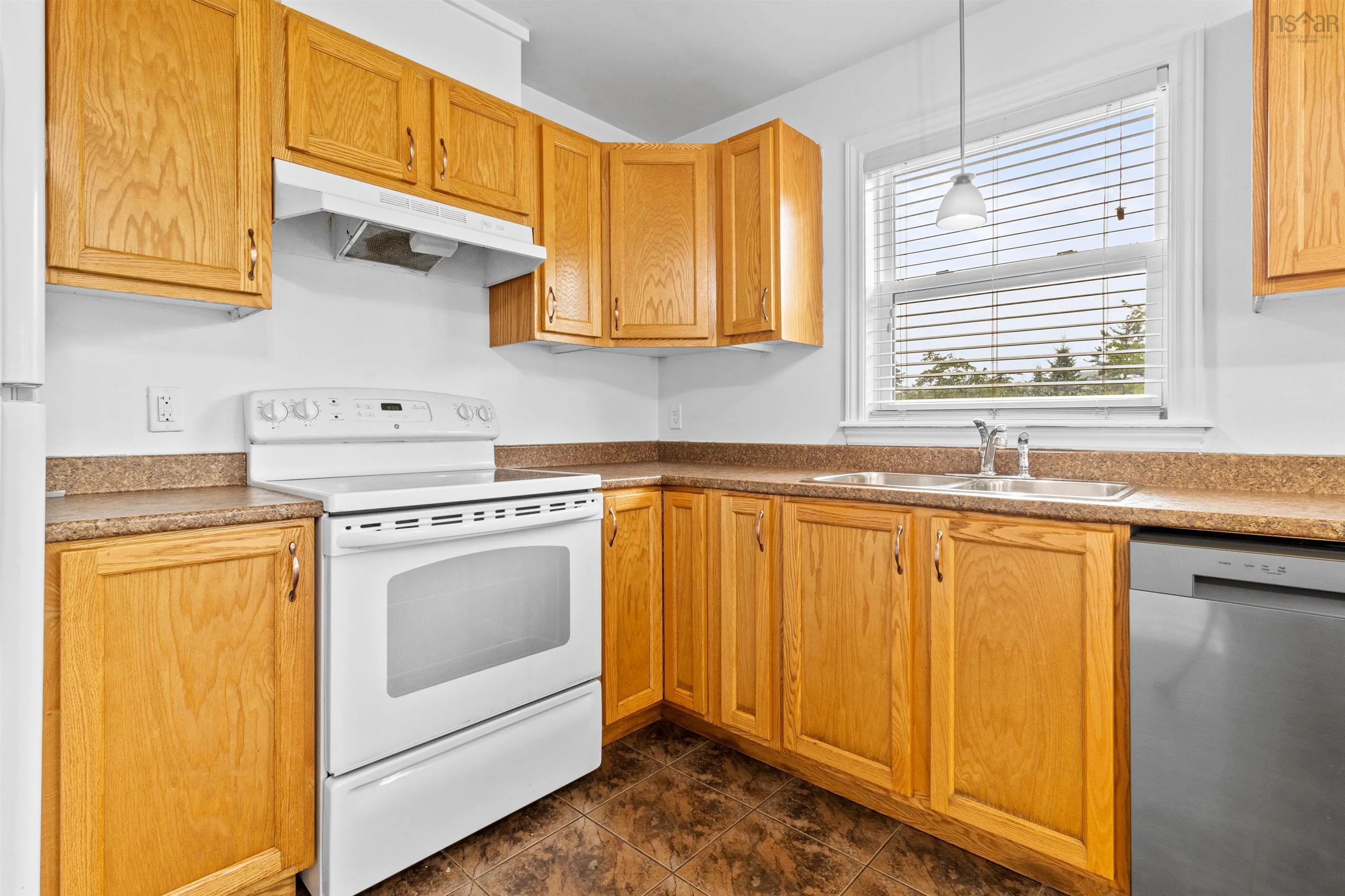 12 Katrina Crescent, Halifax, NS B3P 2V1, 3 Bedrooms Bedrooms, ,3 BathroomsBathrooms,Residential,For Sale,Katrina,202523103